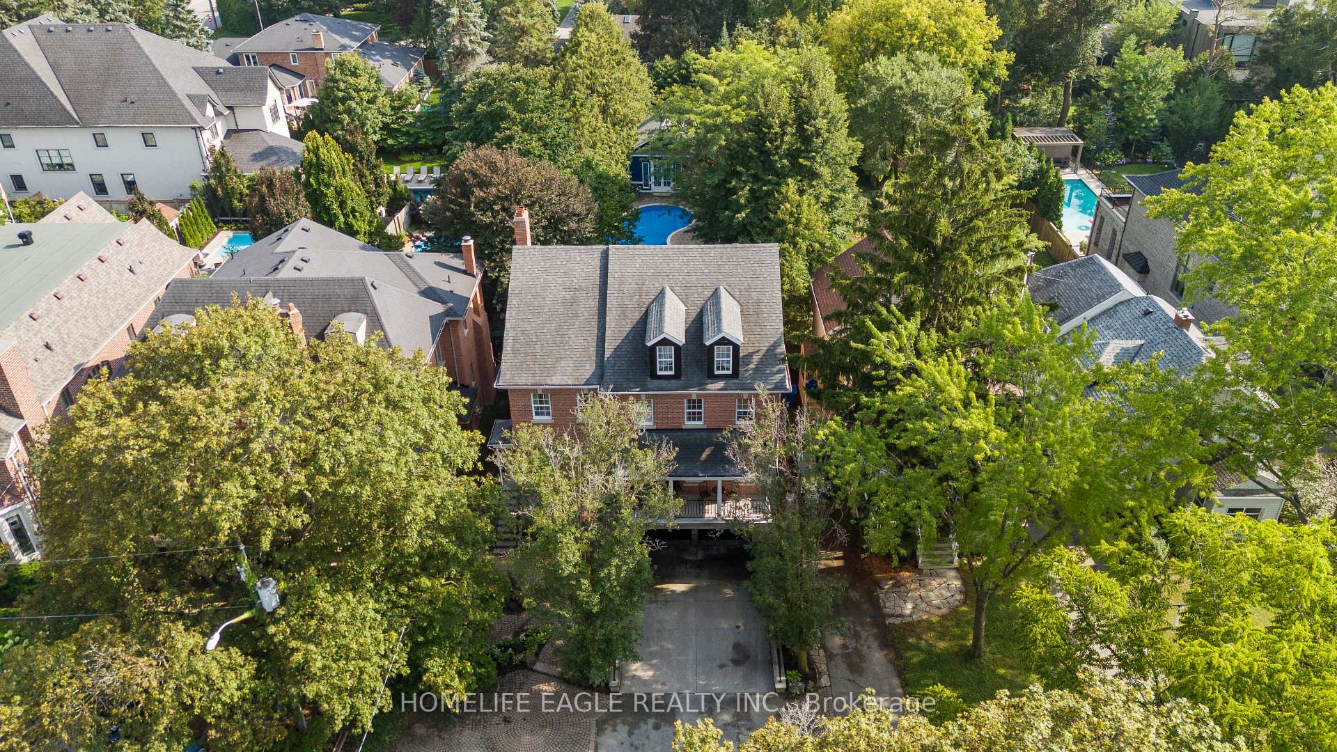 93 Hillview Road, Aurora, On L4g 2m6
