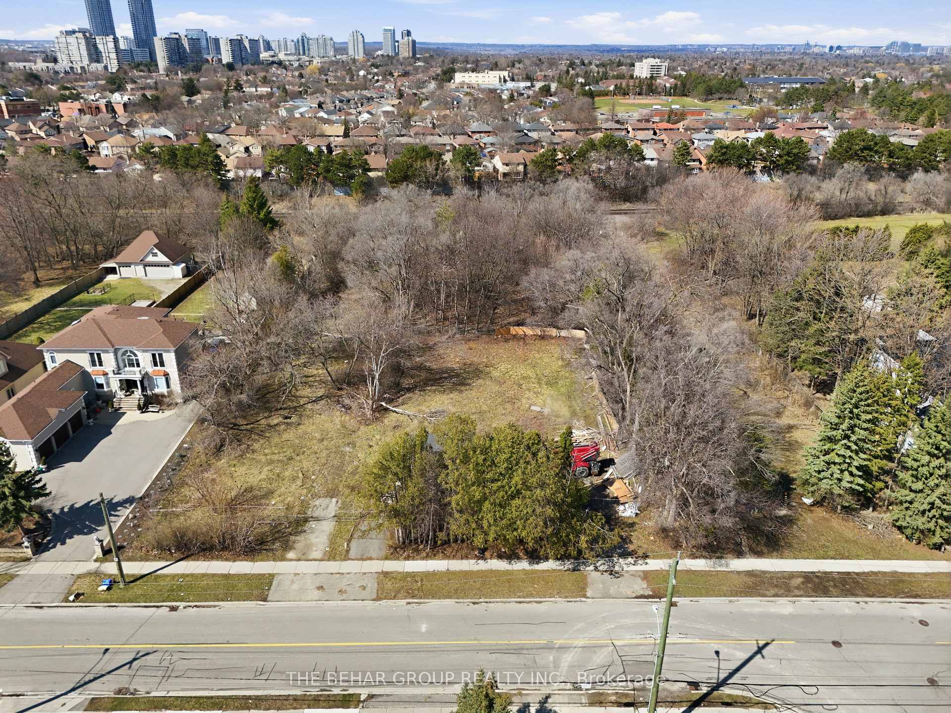 196-198 Crestwood Road, Vaughan, On L4j 1a9