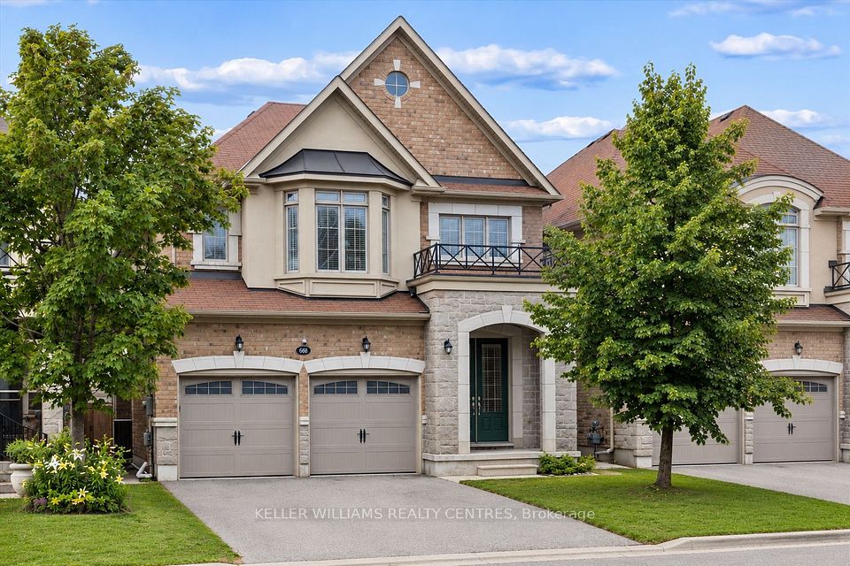 668 Mcgregor Farm Trail, Newmarket, On L3x 1c8