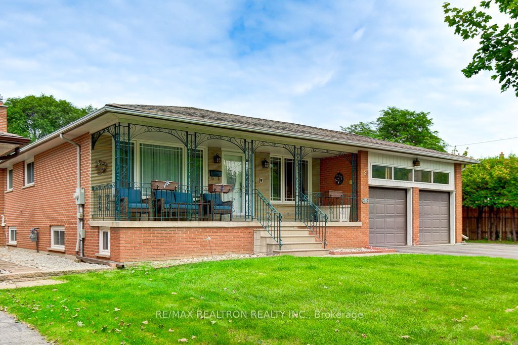 2 Captain Armstrong Lane, Markham, On L3p 3c9