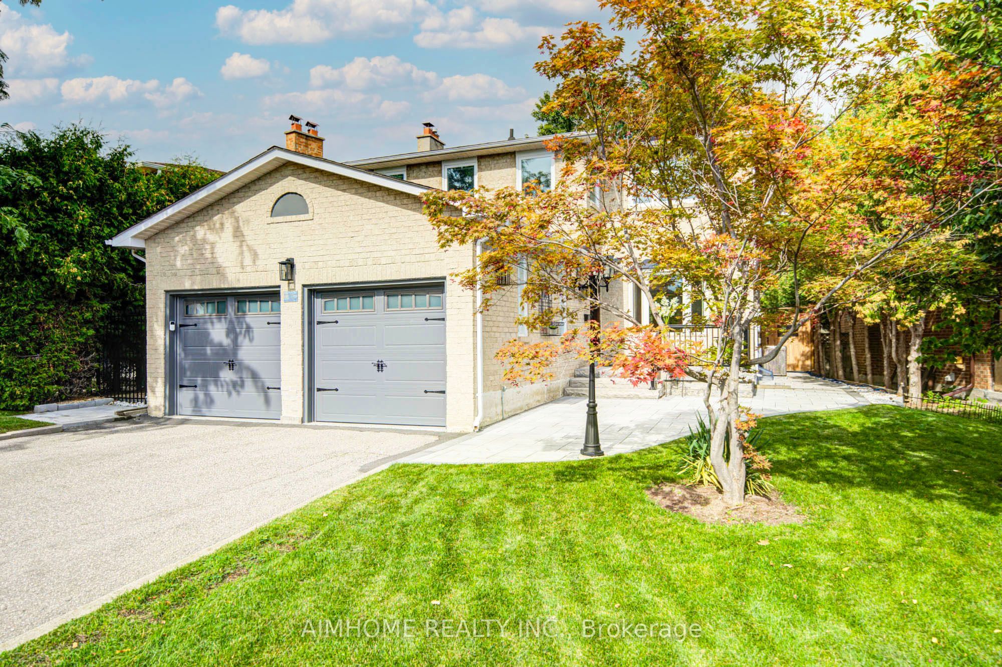 83 Houseman Crescent, Richmond Hill, On L4c 7s7