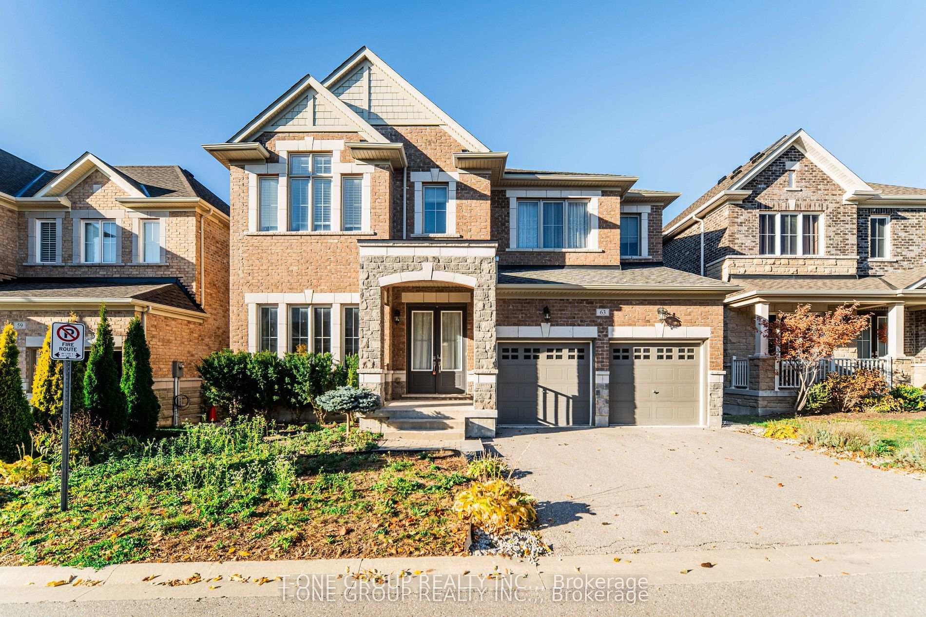 63 Ken Sinclair Crescent, Aurora, On L4g 3j1