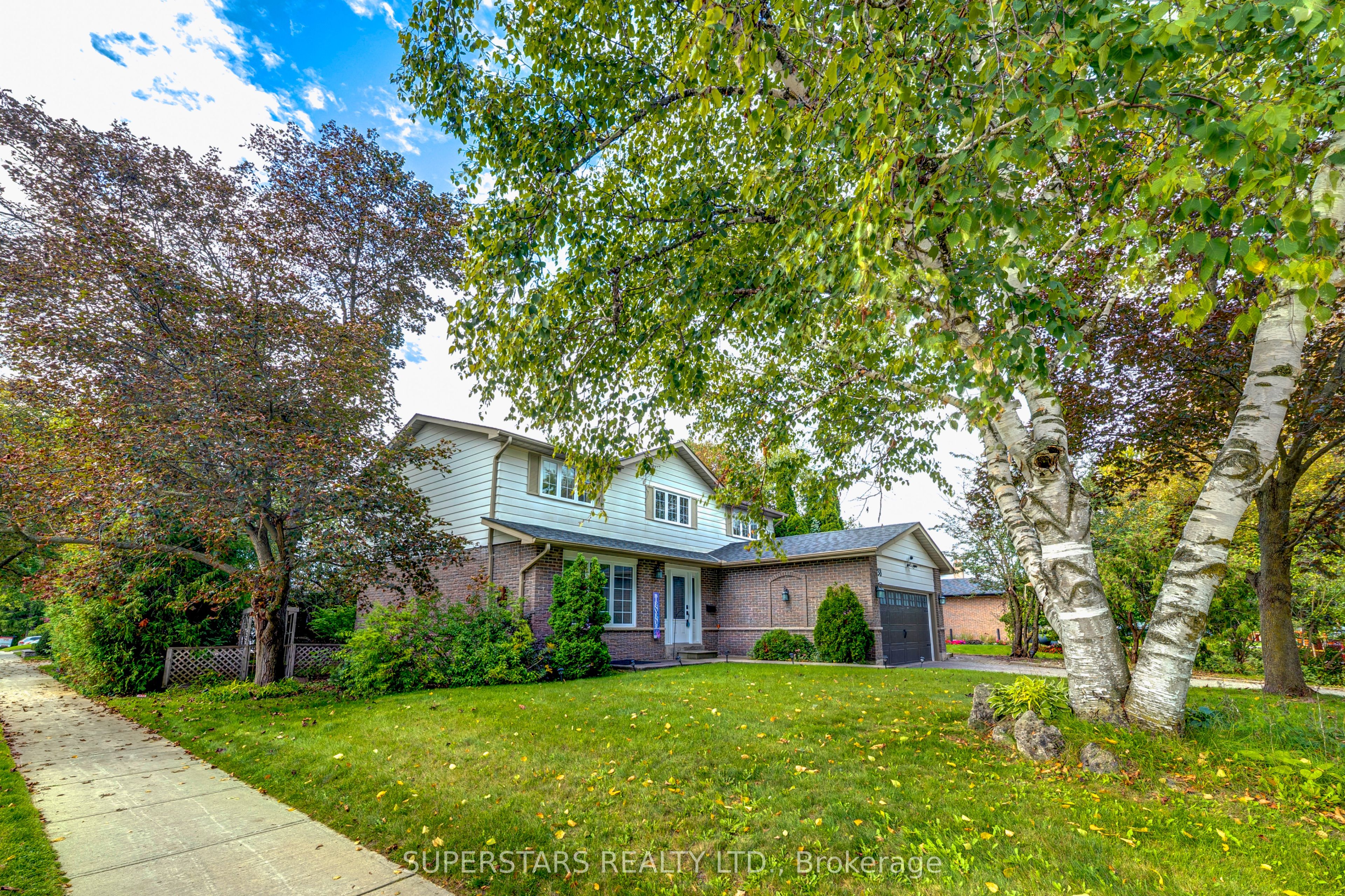 38 Sir Galahad Place, Markham, On L3p 2h6