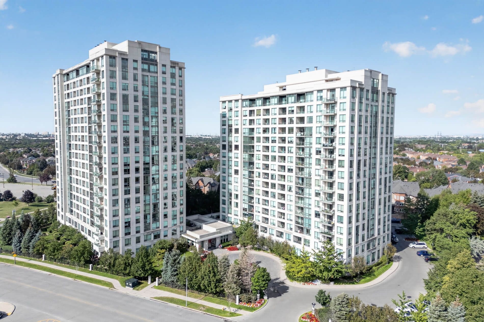 88 Promenade Circle 905, Vaughan, On L4j 9a4