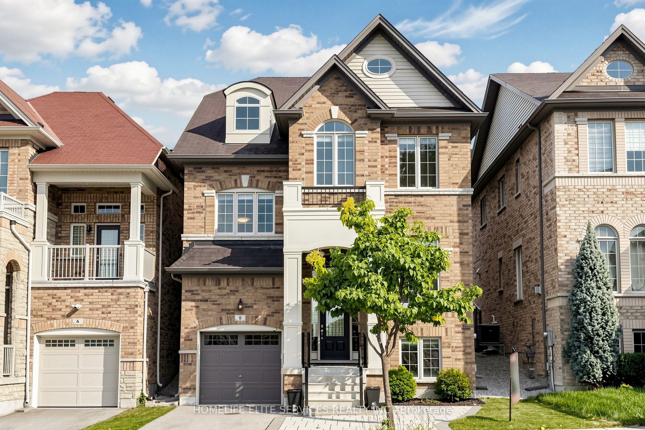 8 Beckett Avenue, Markham, On L6c 0w5