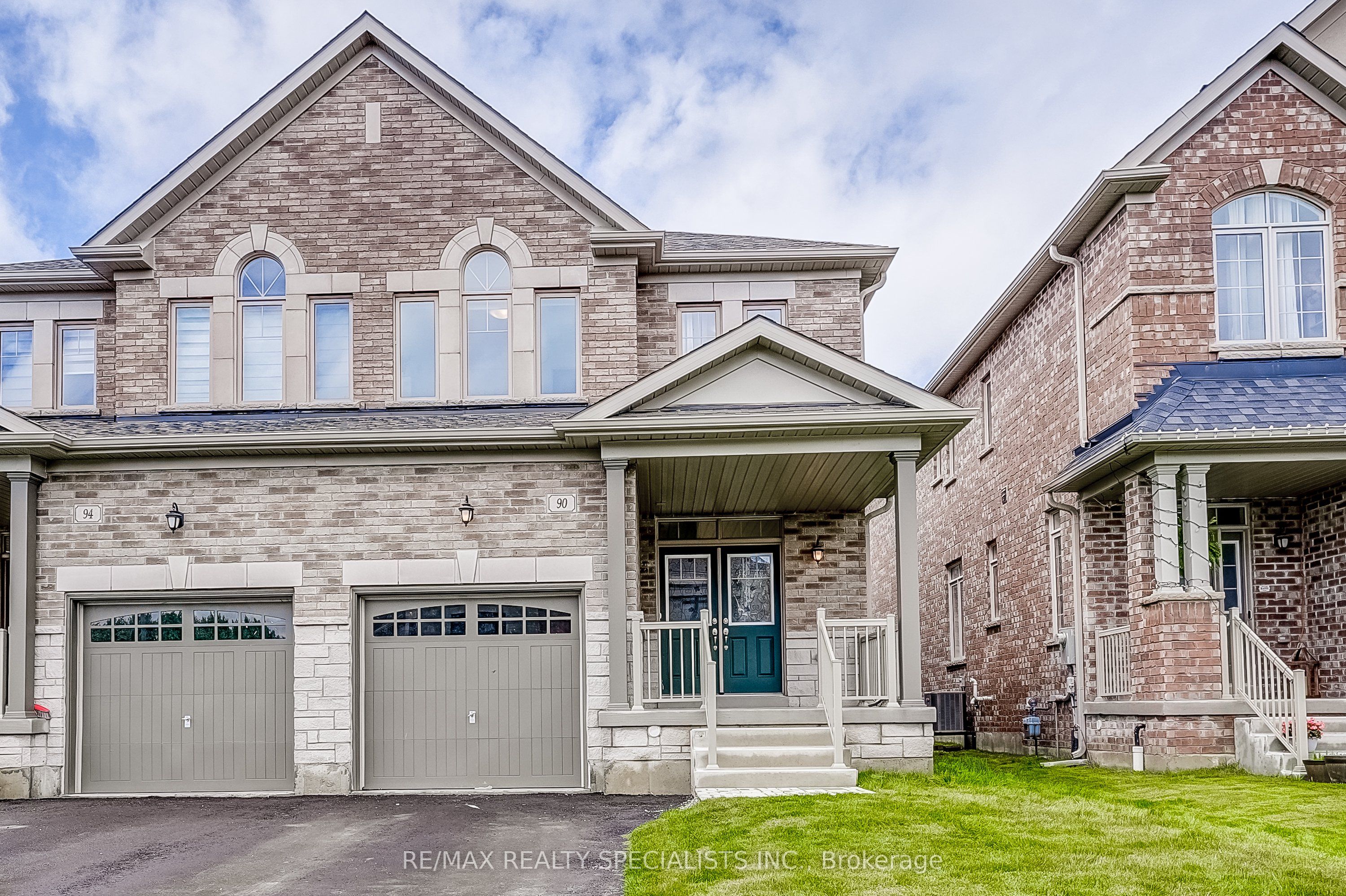 90 Ferragine Crescent, Bradford West Gwillimbury, On L3z 4k2