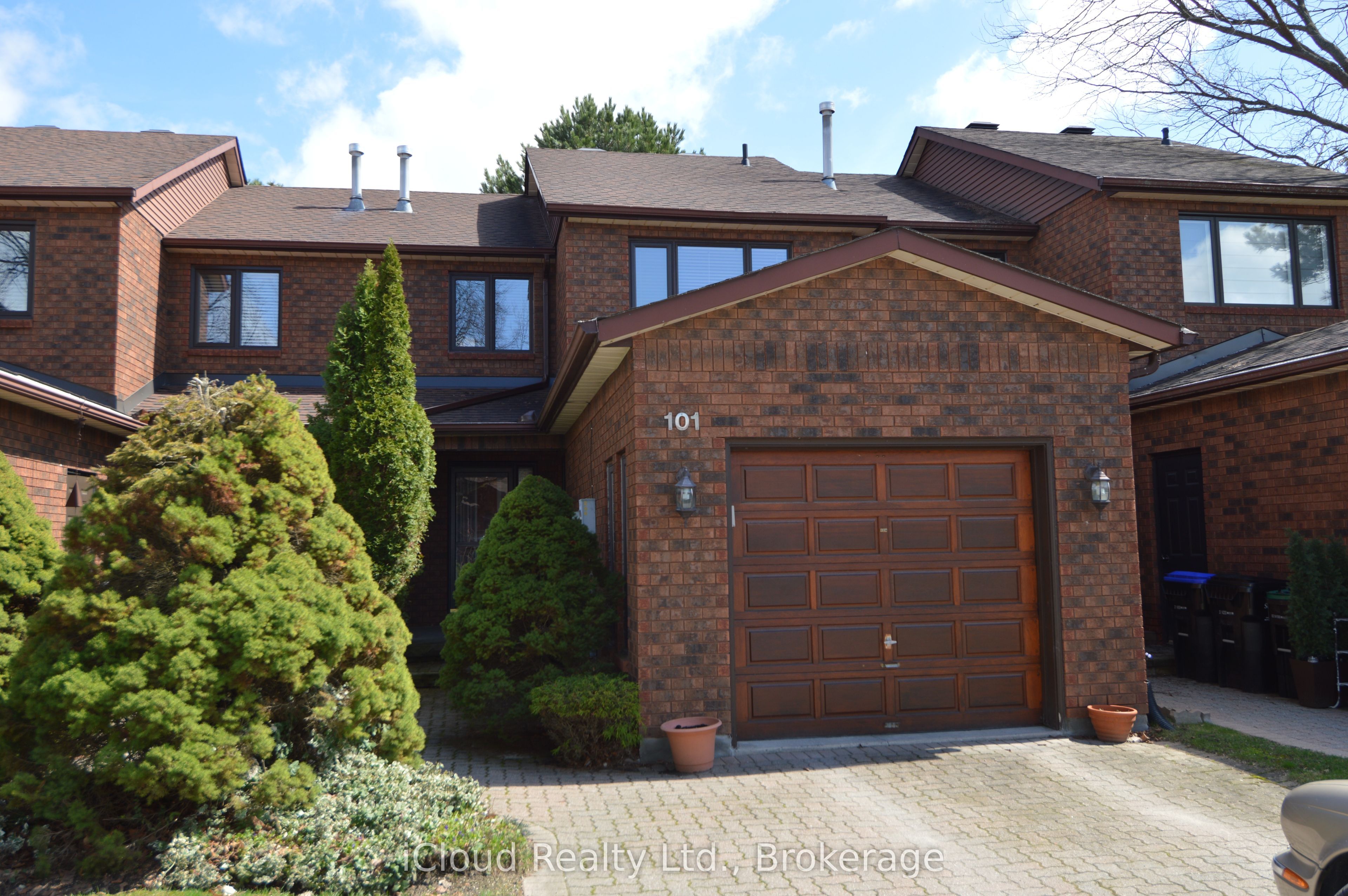 101 Riverview Road 32, New Tecumseth, On L9r 1s4