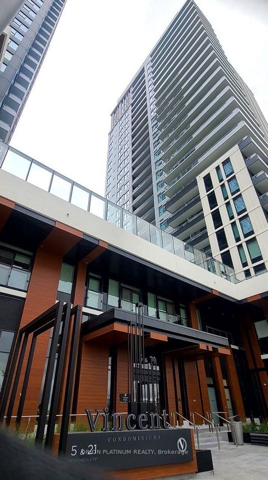 21 Meadowdale Road 1909, Vaughan, On L4k 0h6