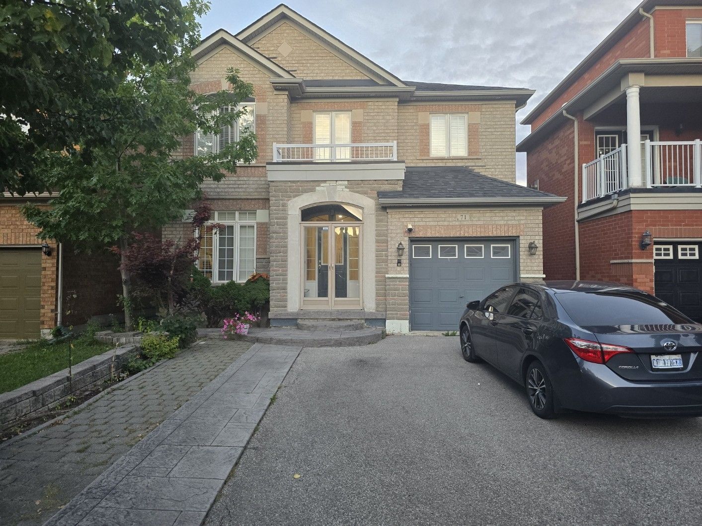 71 Thicket Trail N, Vaughan, On L4h 1y1