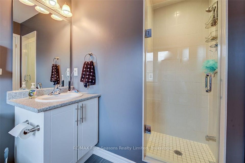 44 Lett Avenue, Collingwood, On L9y 5h5