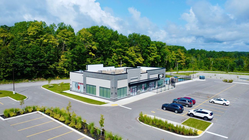 670 Balm Beach Rd Road E 217, Midland, On L4r 0j6