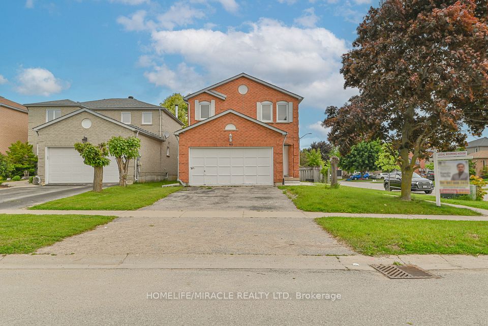 40 Blair Crescent, Barrie, On L4m 5y6