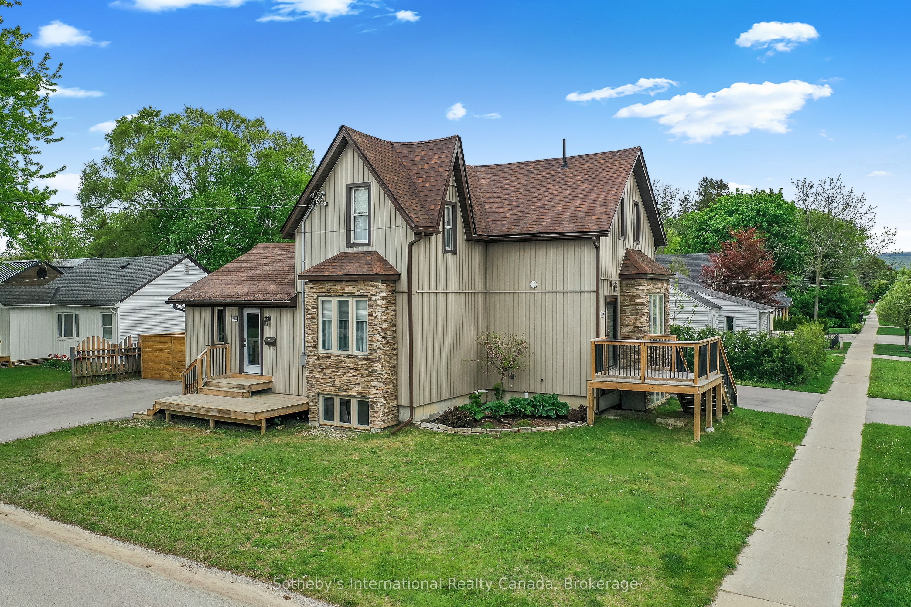218 Fifth Street A&B, Collingwood, On L9y 1x6