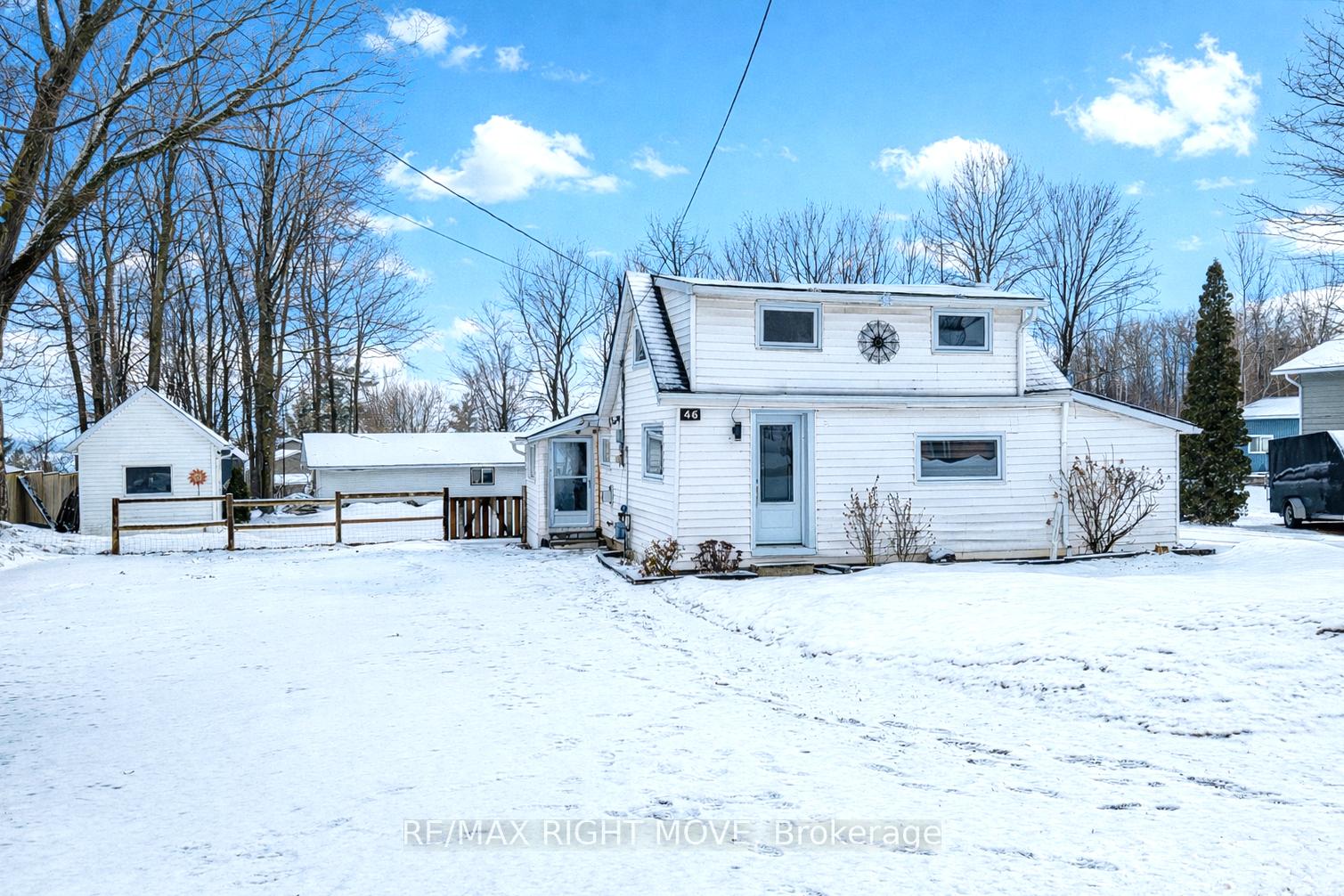 46 Osborne Street, Tay, On L0k 2a0