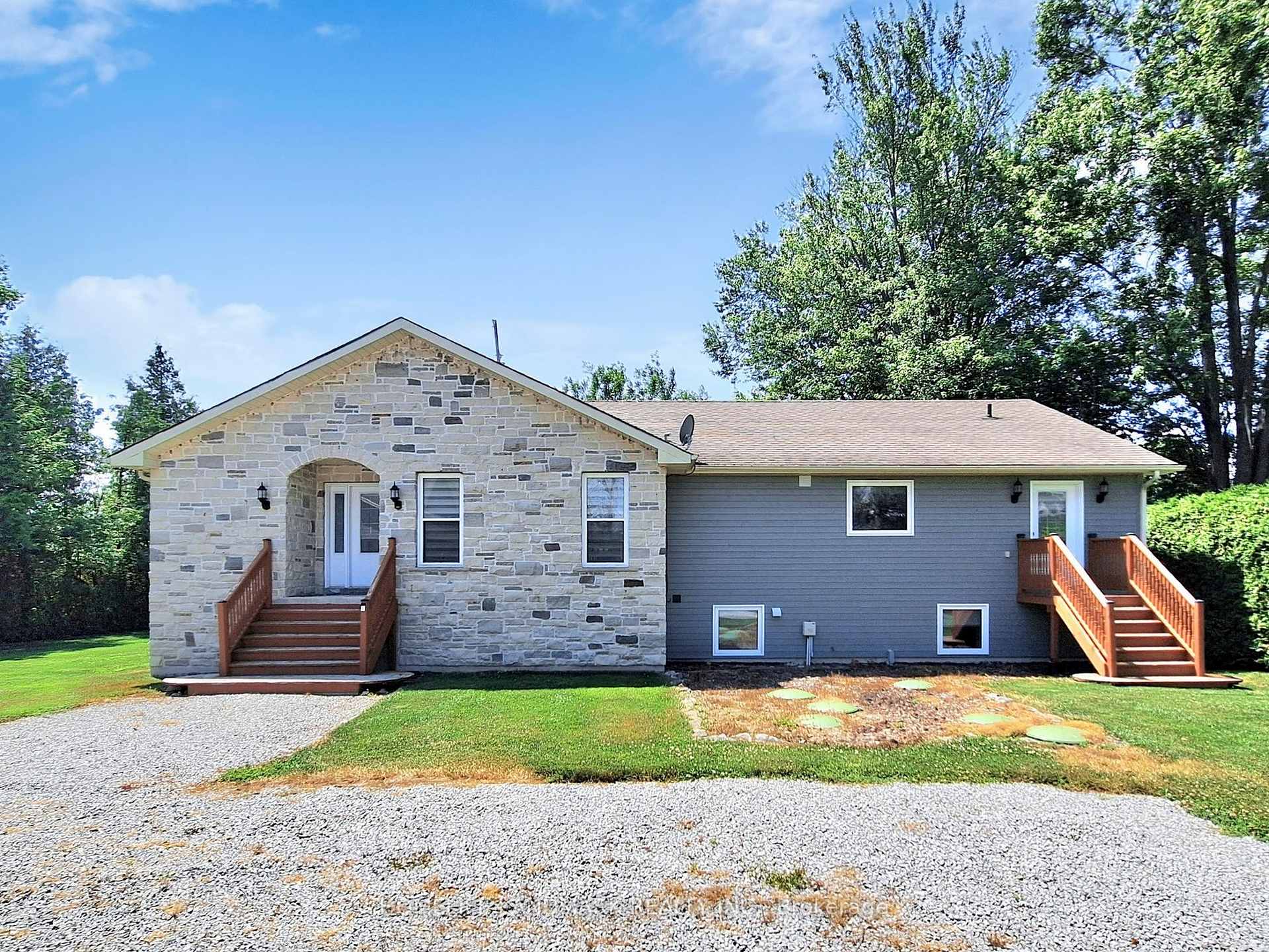 1662 Lakeshore Drive, Ramara, On L0k 1b0