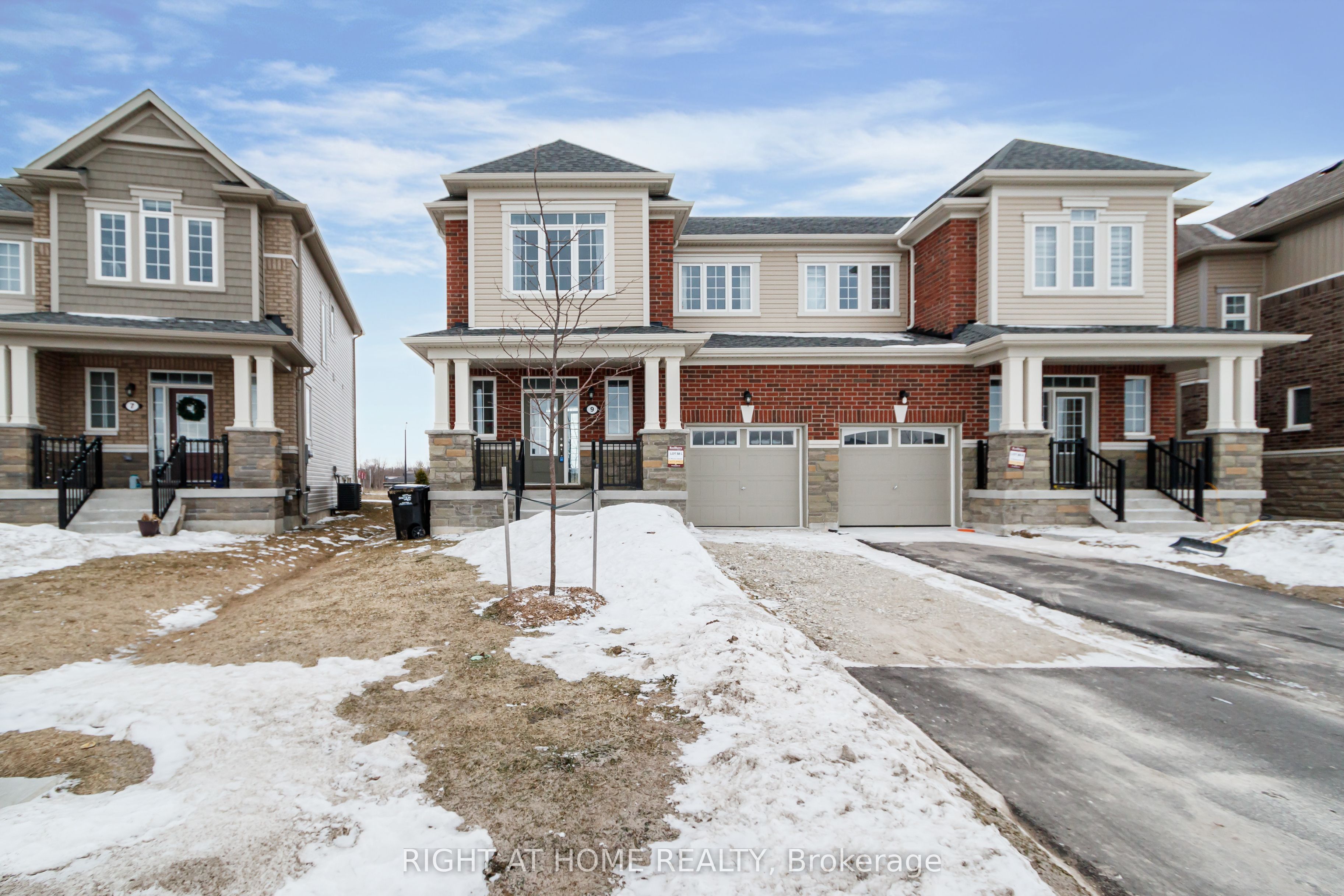 9 Mission Street, Wasaga Beach, On L9z 0l8