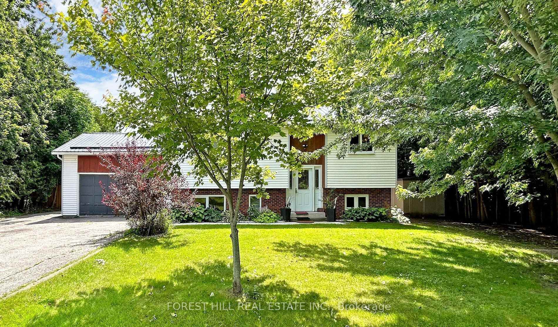 859 Lakeshore Road E, Oro-Medonte, On L0l 1t0