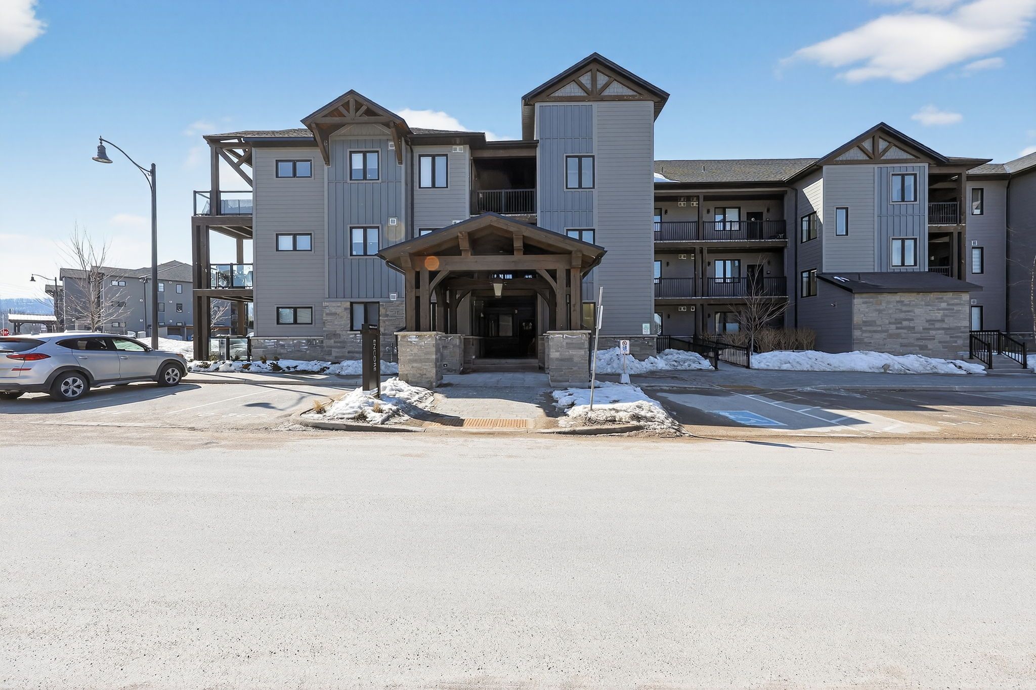 10 Beausoleil Lane 306, Blue Mountains, On L9y 2x5