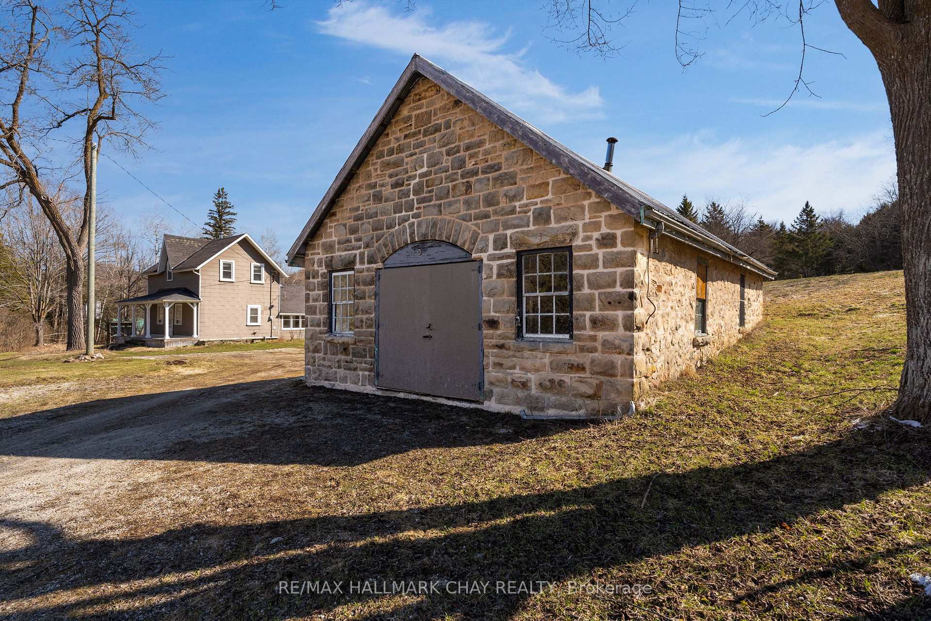 8997 County Road 9, Clearview, On L0m 1g0