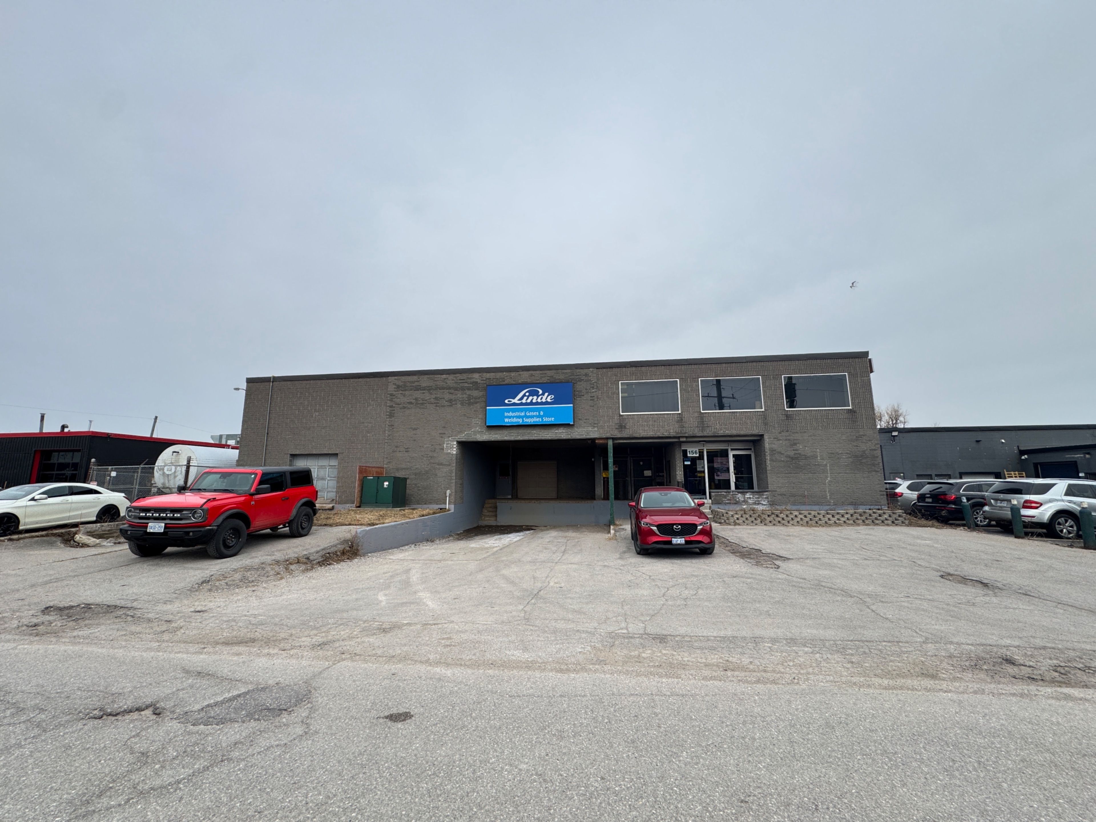 156 John Street, Barrie, On L4n 2l2