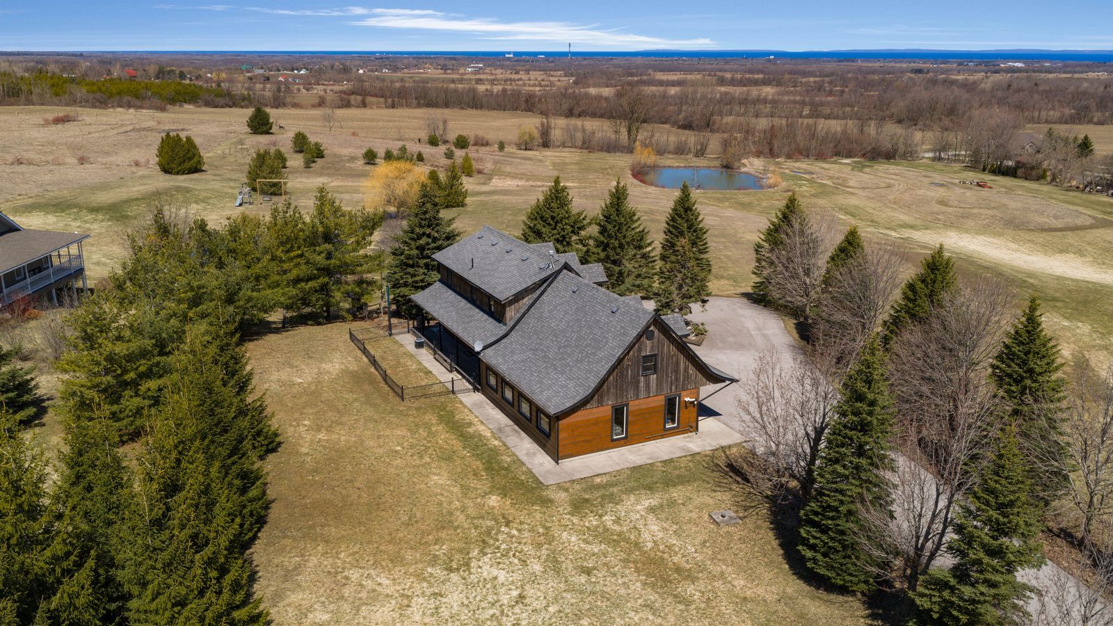 8886 County Road 91, Clearview, On L0m 1h0