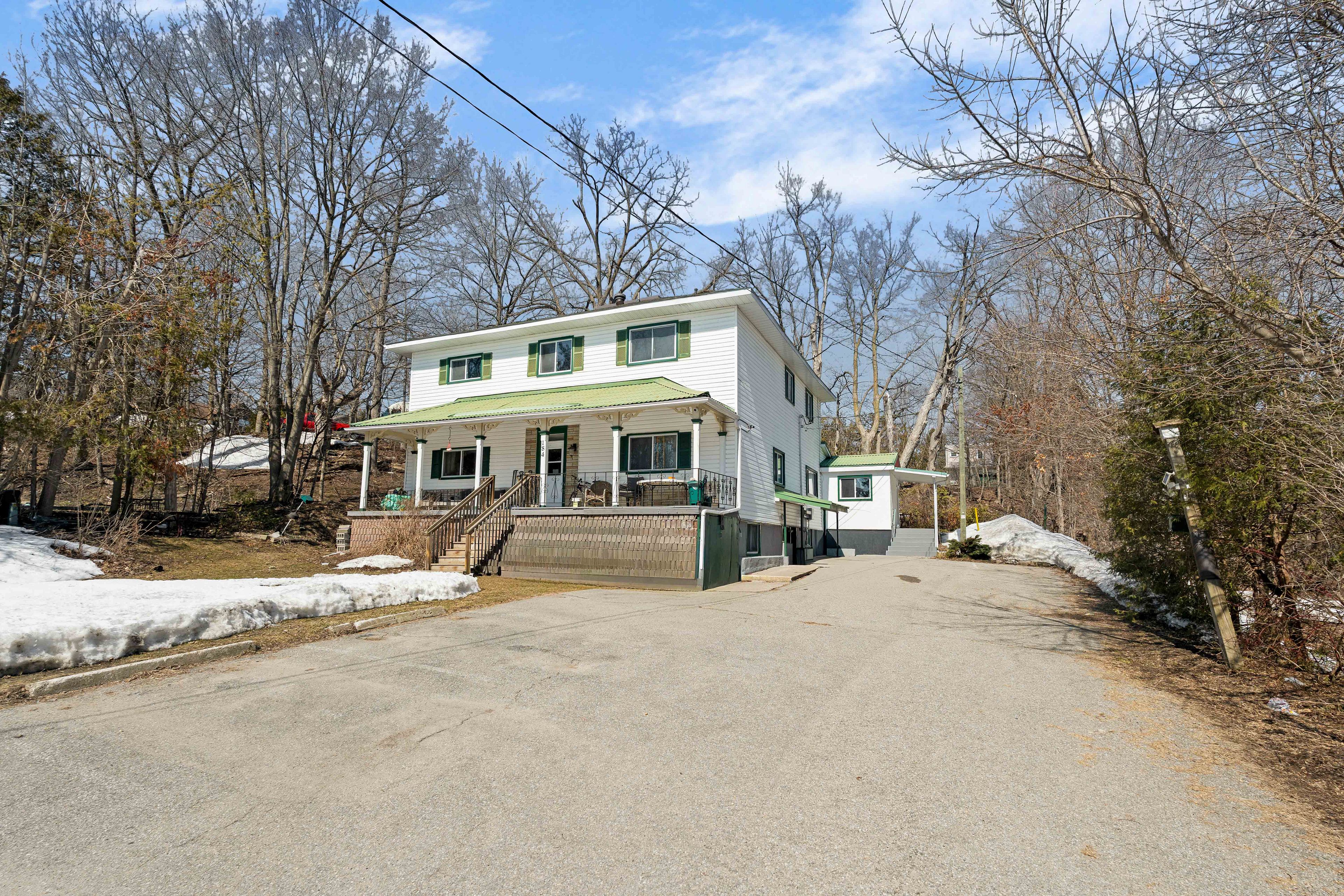184 Borland Street E, Orillia, On L3v 2c3
