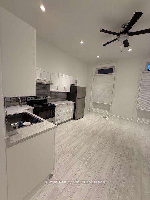 59 Mary Street, Barrie, On L4n 1t2