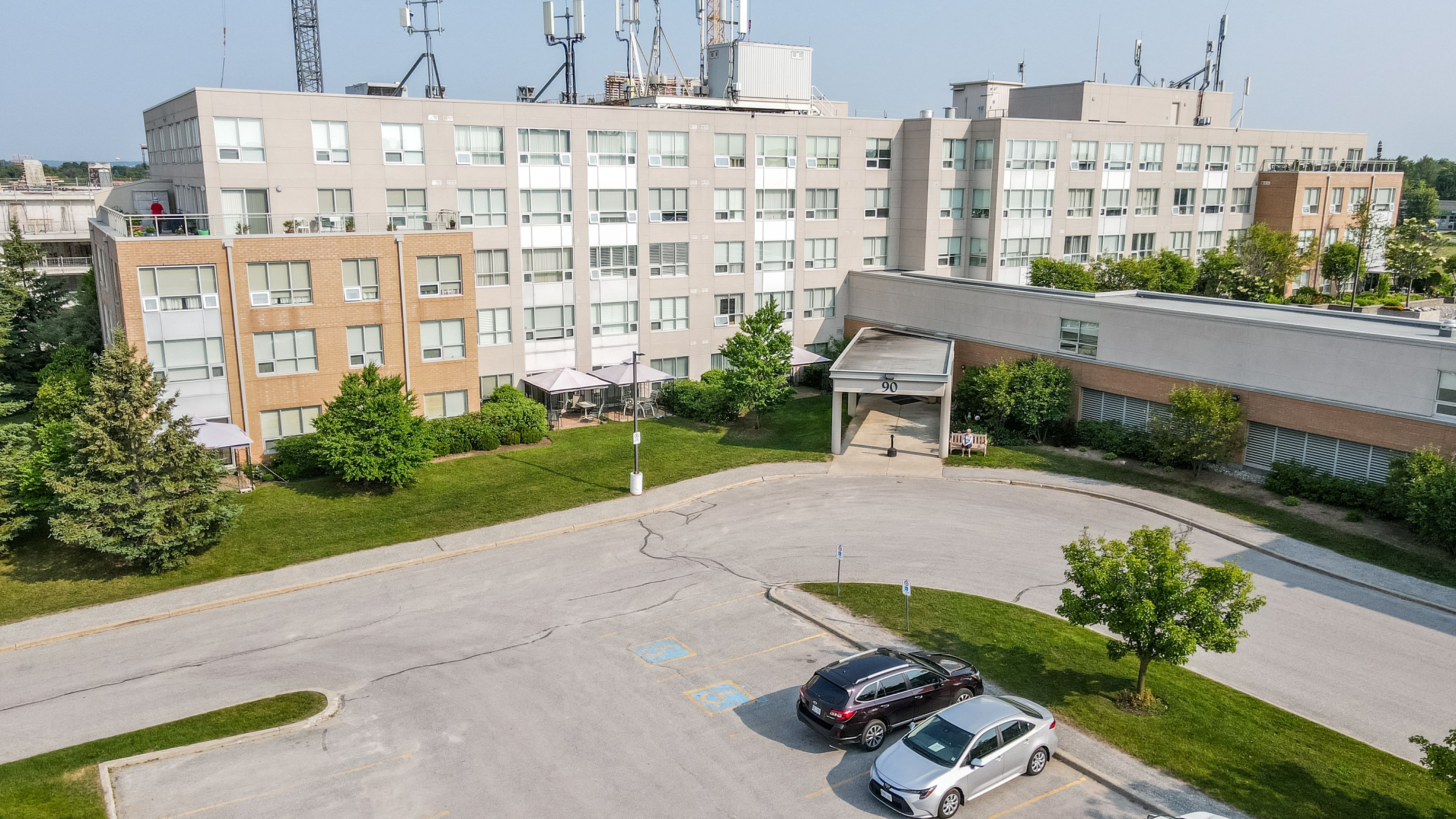 90 Dean Avenue 309, Barrie, On L4n 0m3