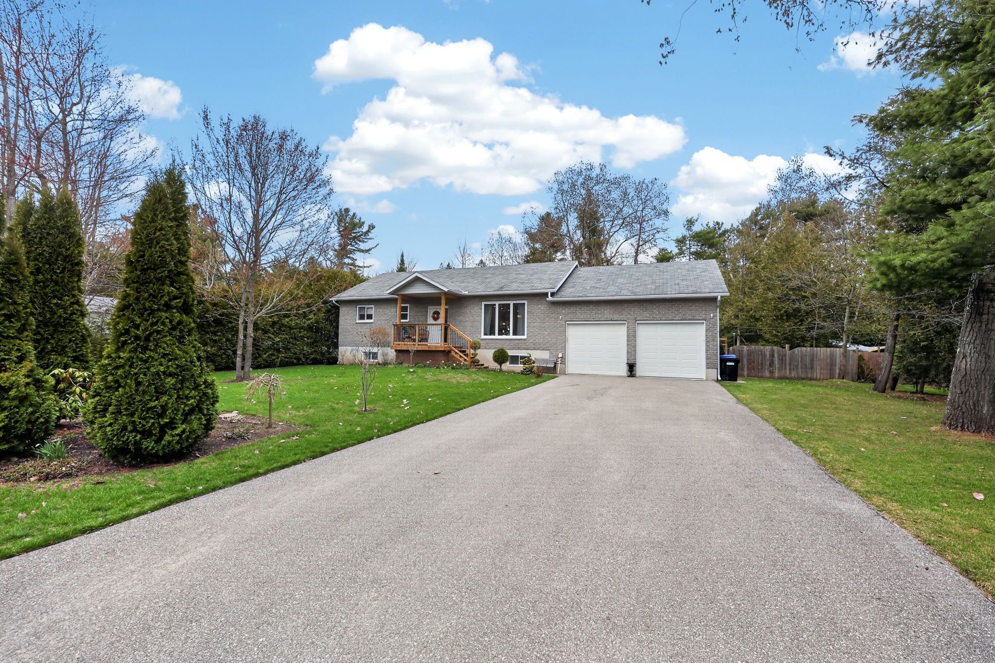 19 Trout Lane, Tiny, On L9m 0j1