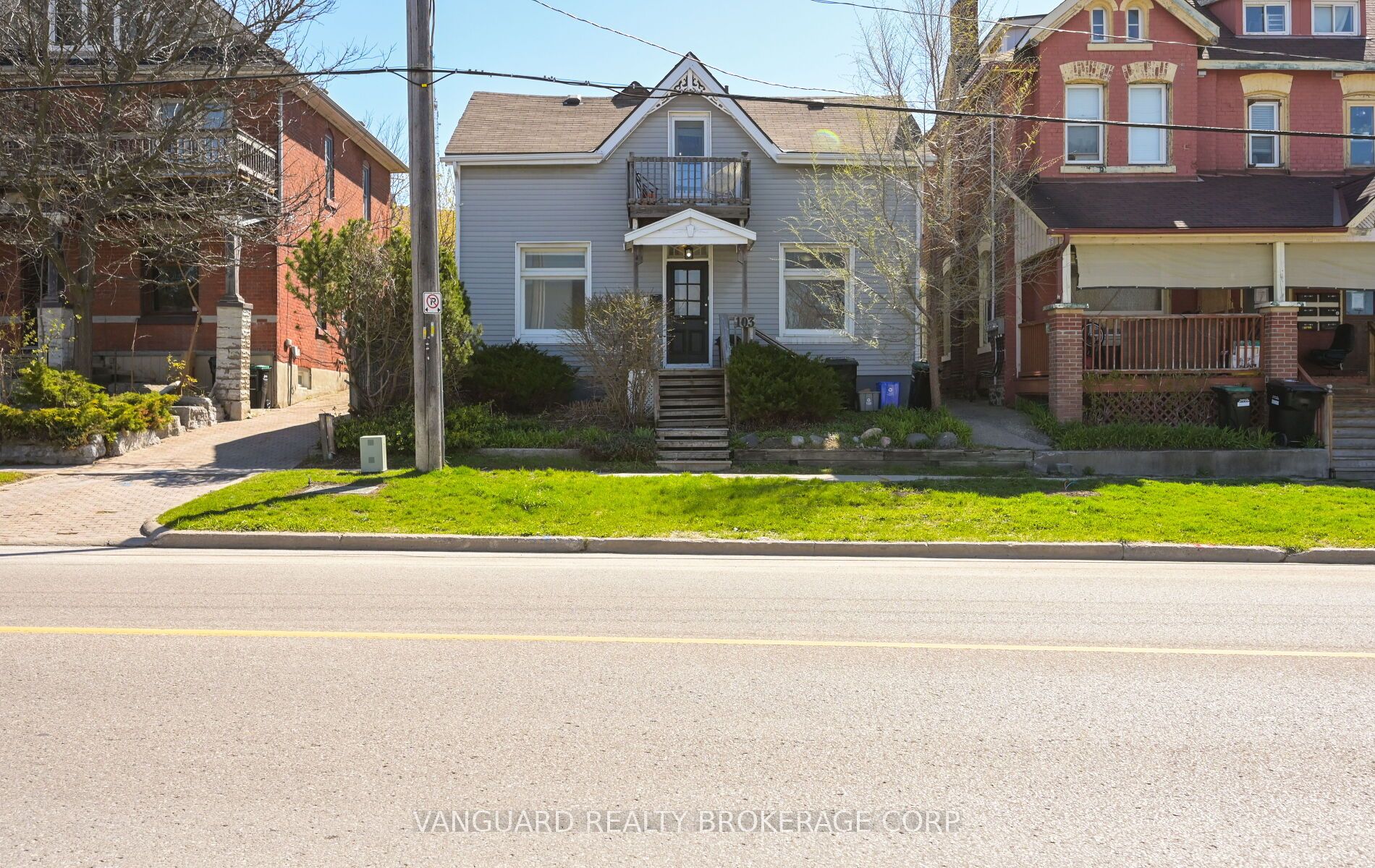 103 Mulcaster Street, Barrie, On L4m 3m7