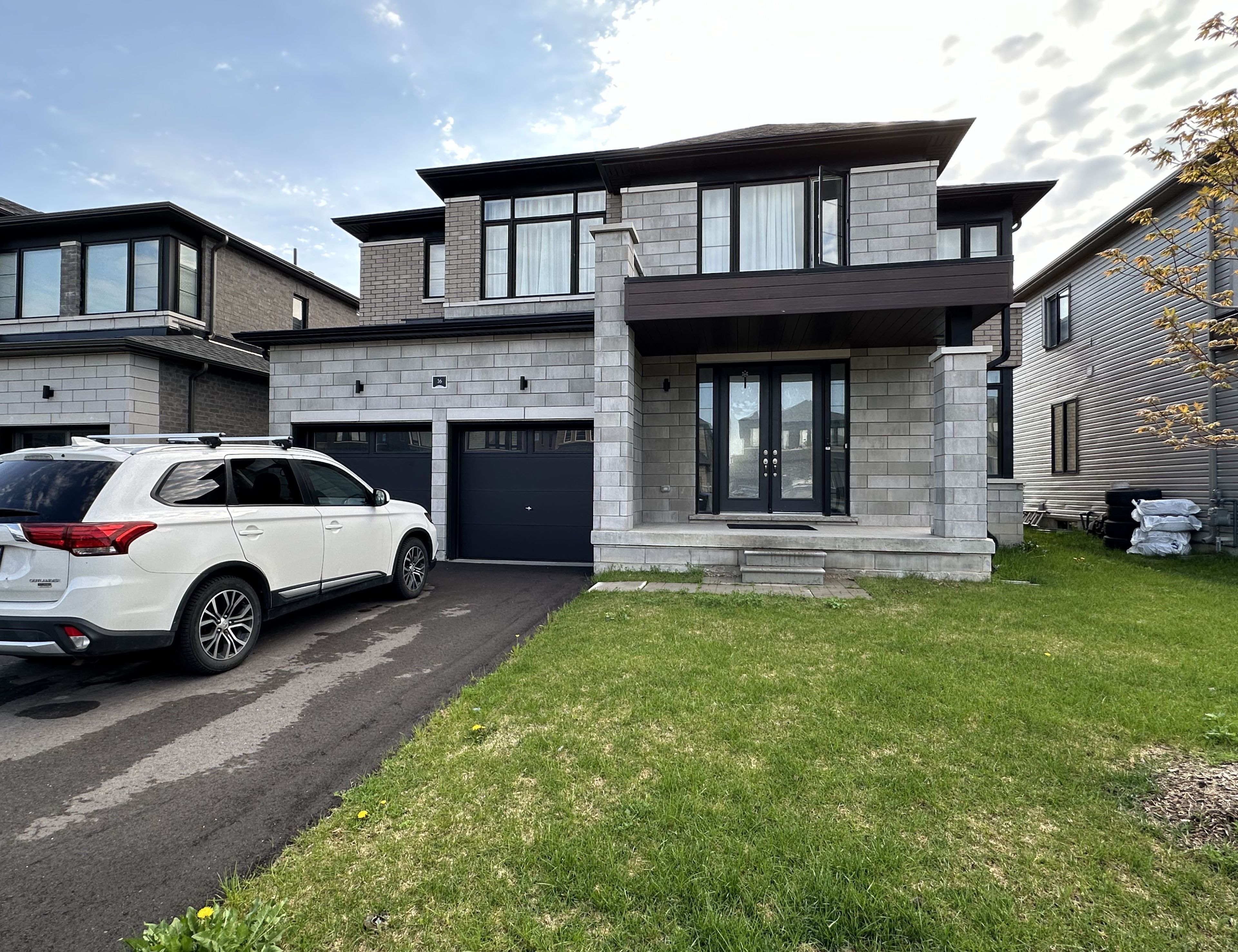16 Rosanne Circ, Wasaga Beach, On L9z 0l4