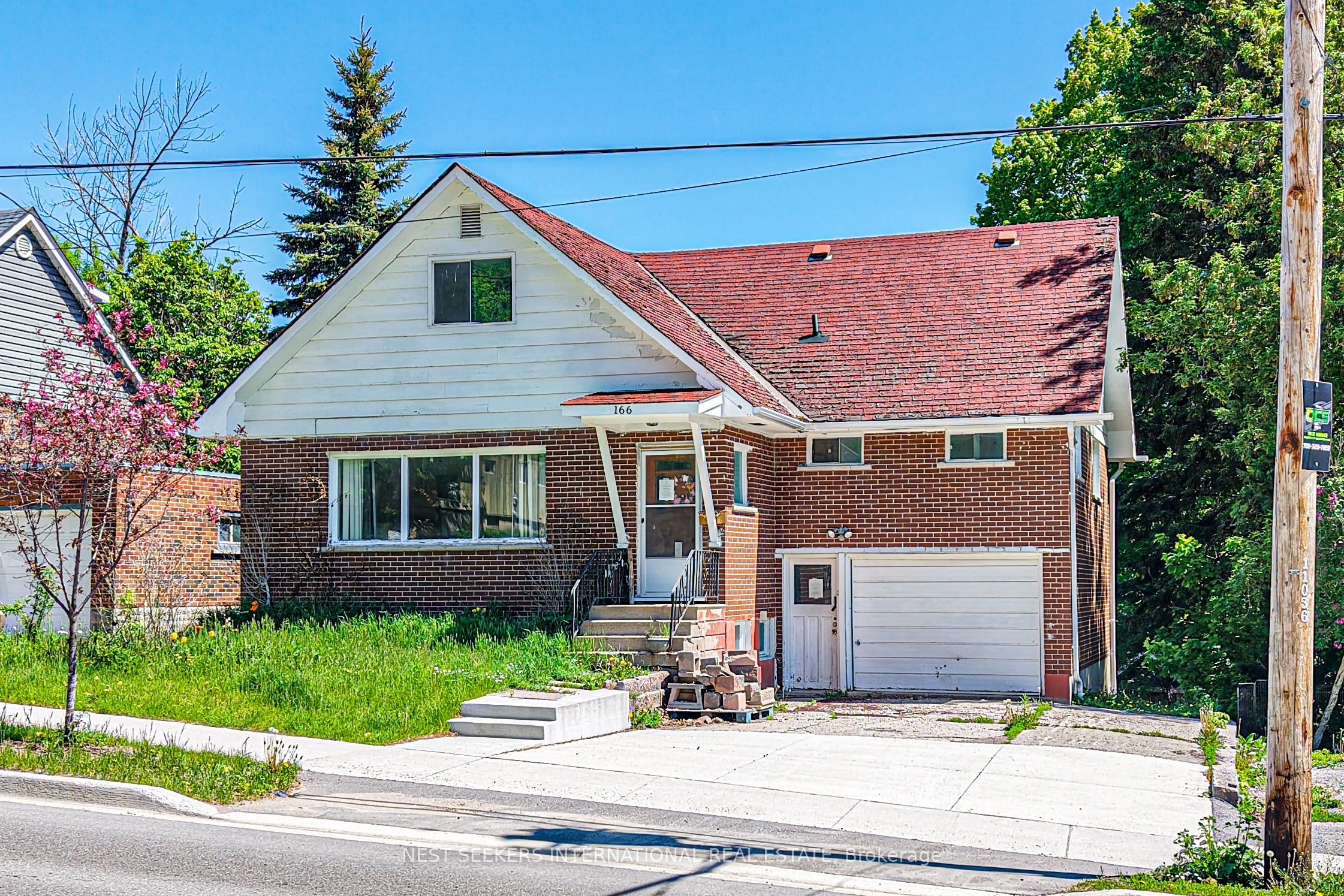 166 Laclie Street, Orillia, On L3v 4n4