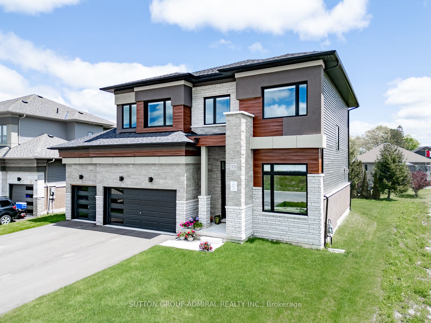 3731 Lakepoint Drive, Severn, On L3v 6h3