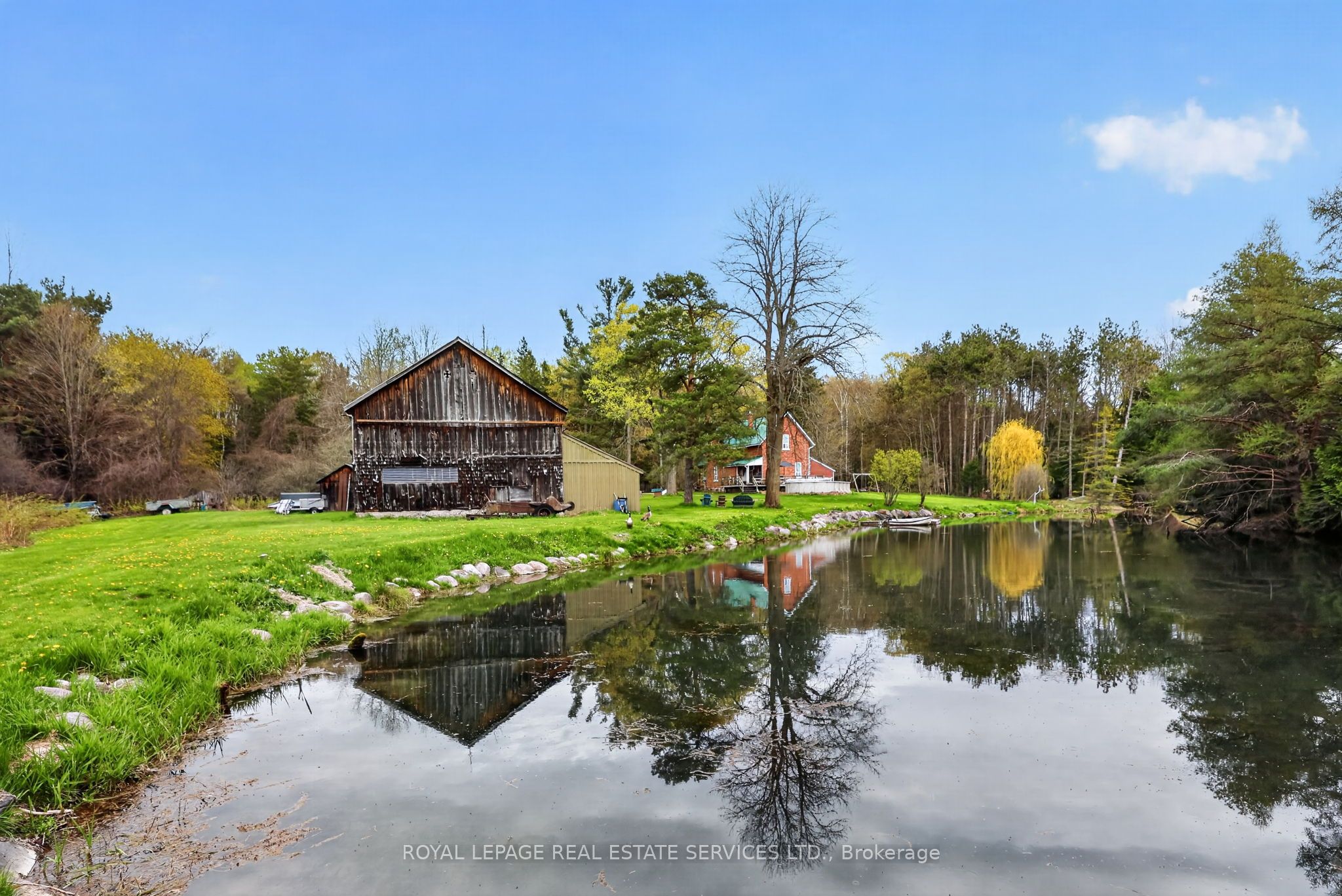 1351 Flos Rd 11 E, Springwater, On L0l 1p0