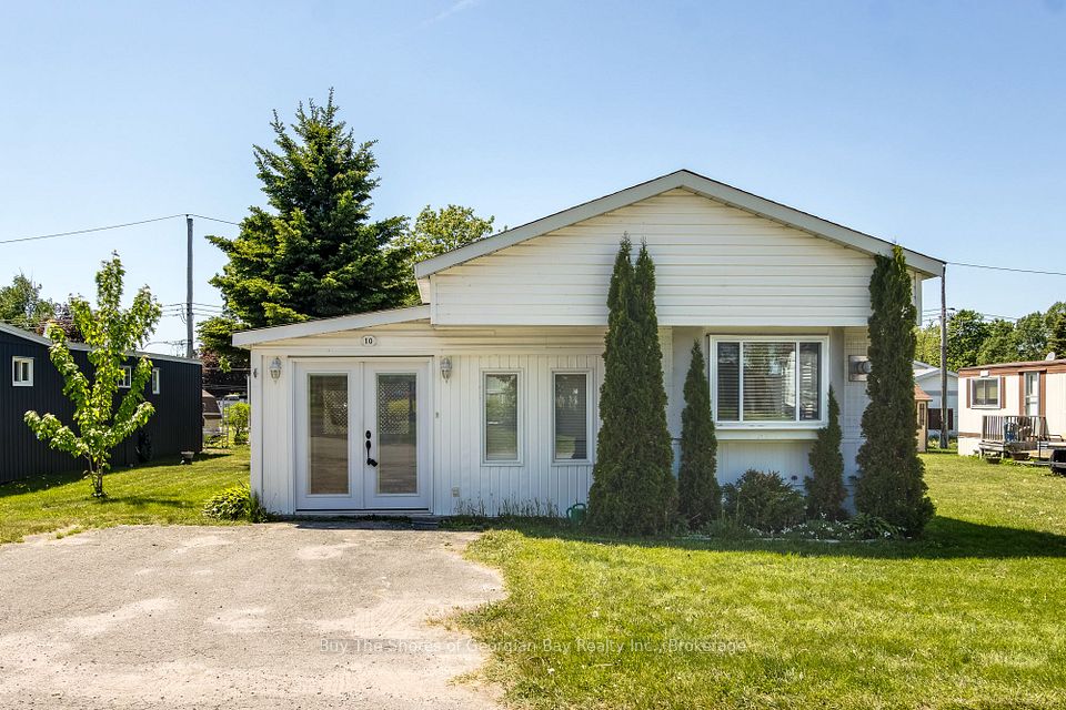 10 Maple Lane, Midland, On L4r 0b9