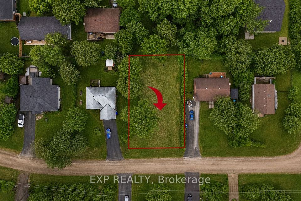 98 Rue Vanier Road, Tiny, On L9m 0j2