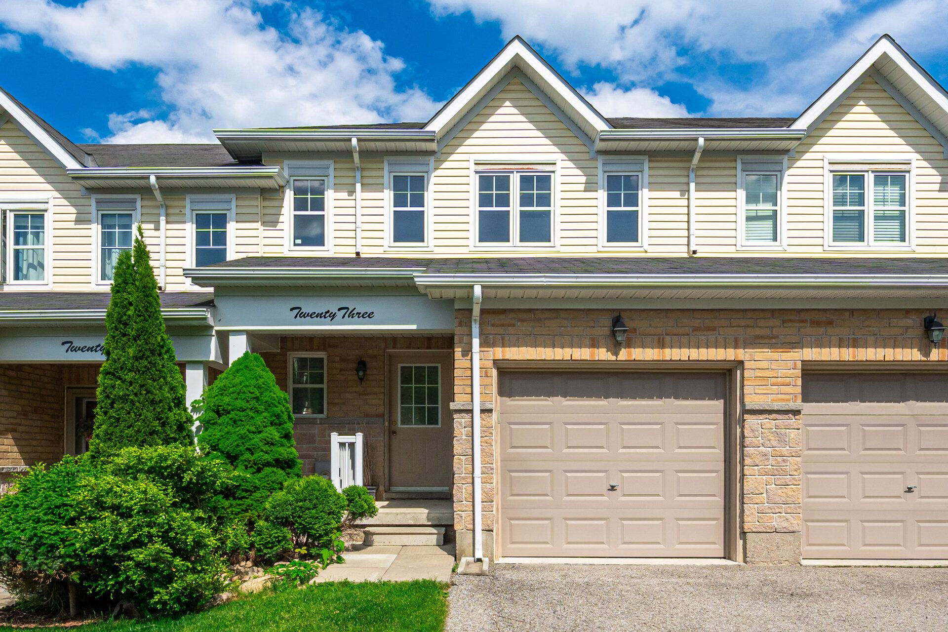 23 Peartree Court, Barrie, On L4n 6n7