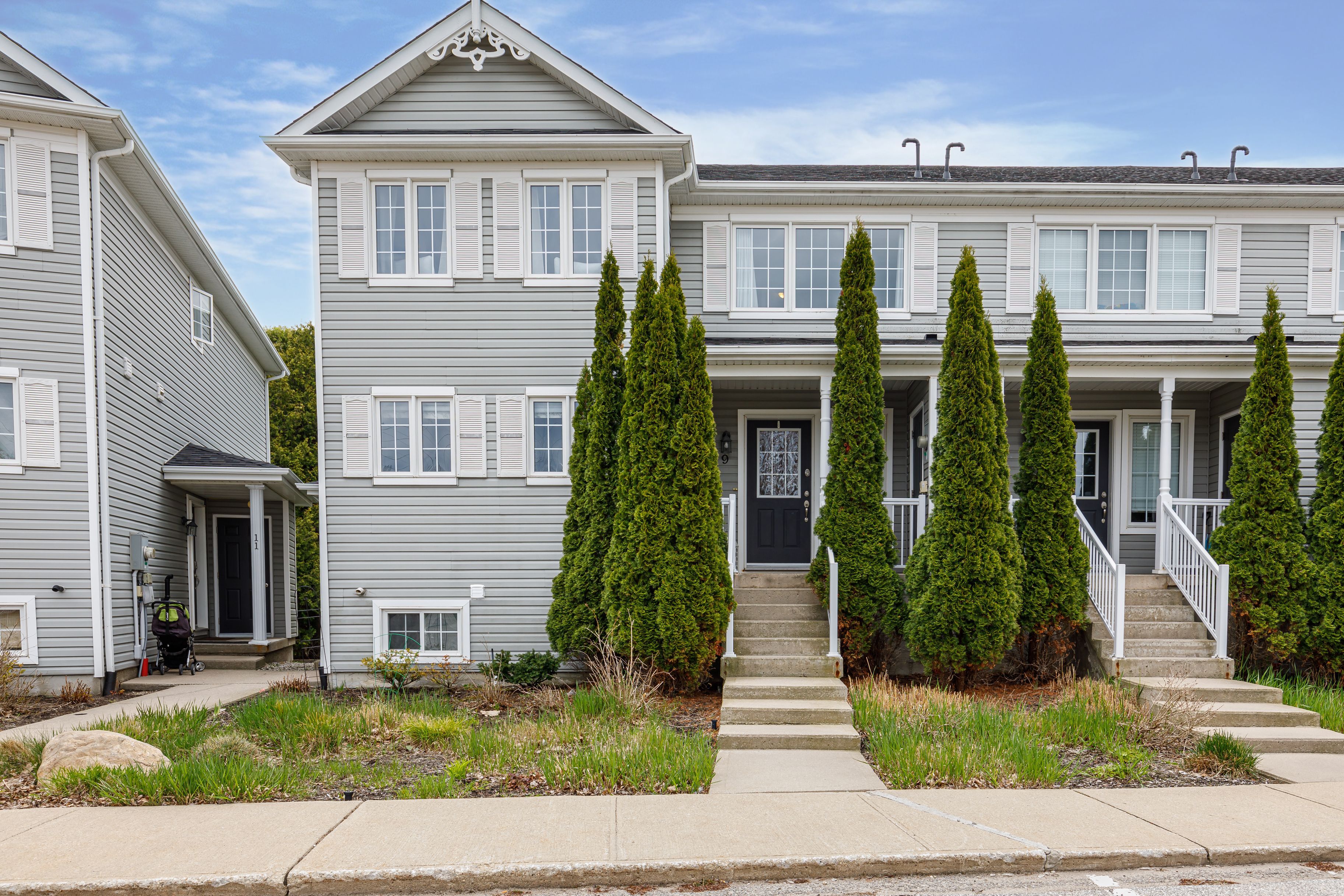 9 Royalton Lane, Collingwood, On L9y 5k4