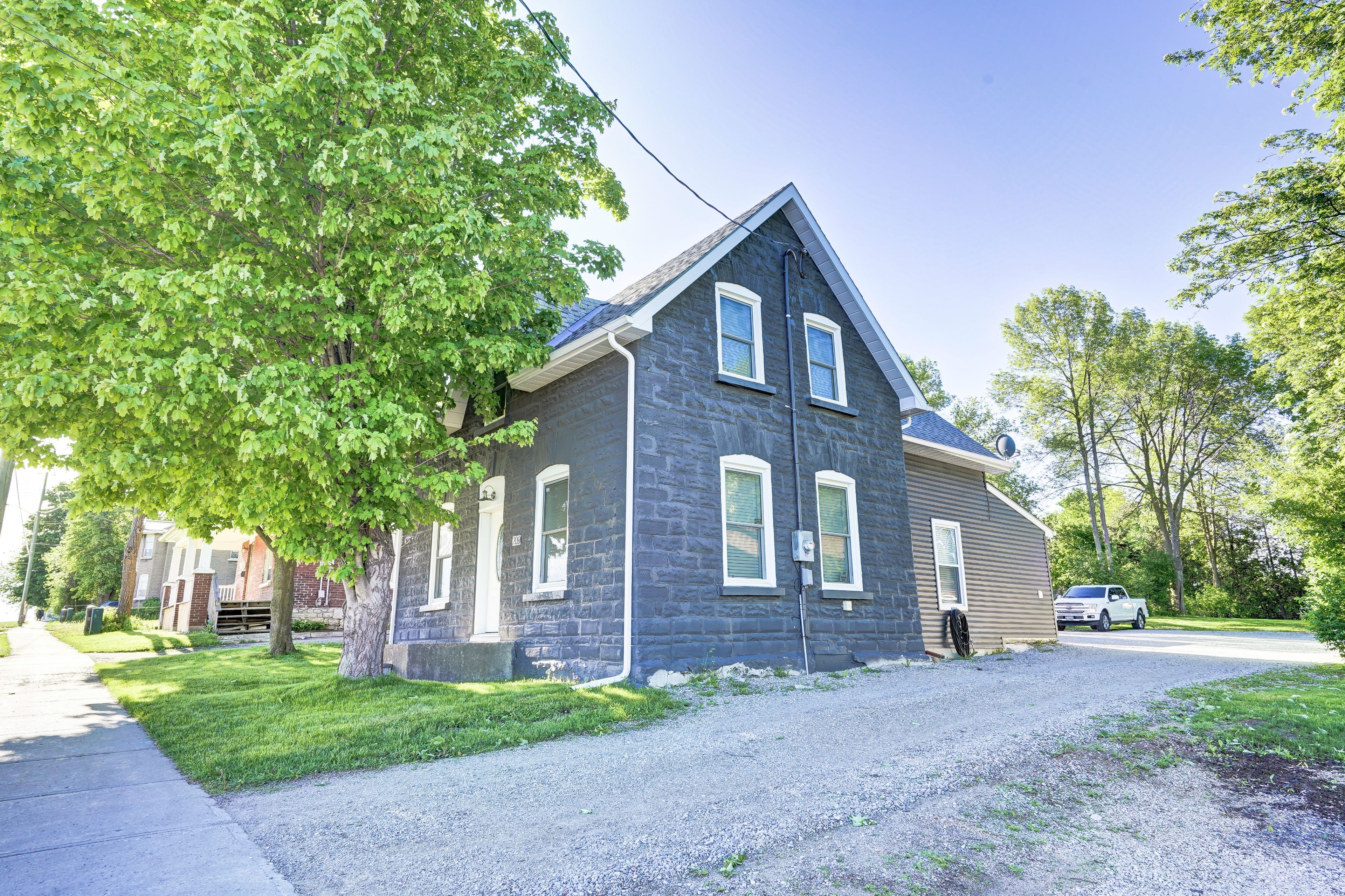 209 Atherley Road, Orillia, On L3v 1n6