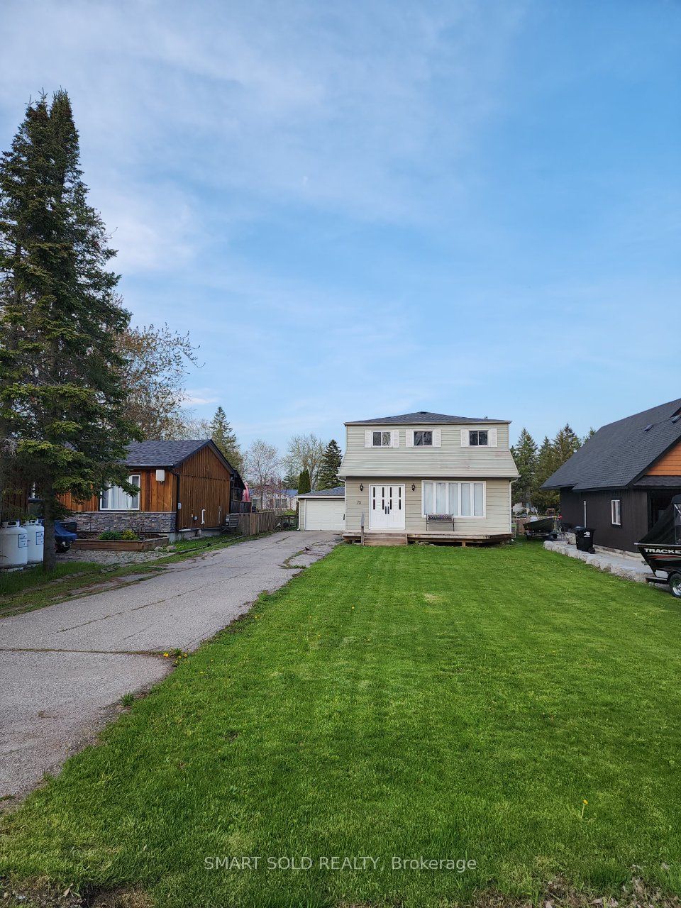 75 Lake Avenue, Ramara, On L0k 1b0
