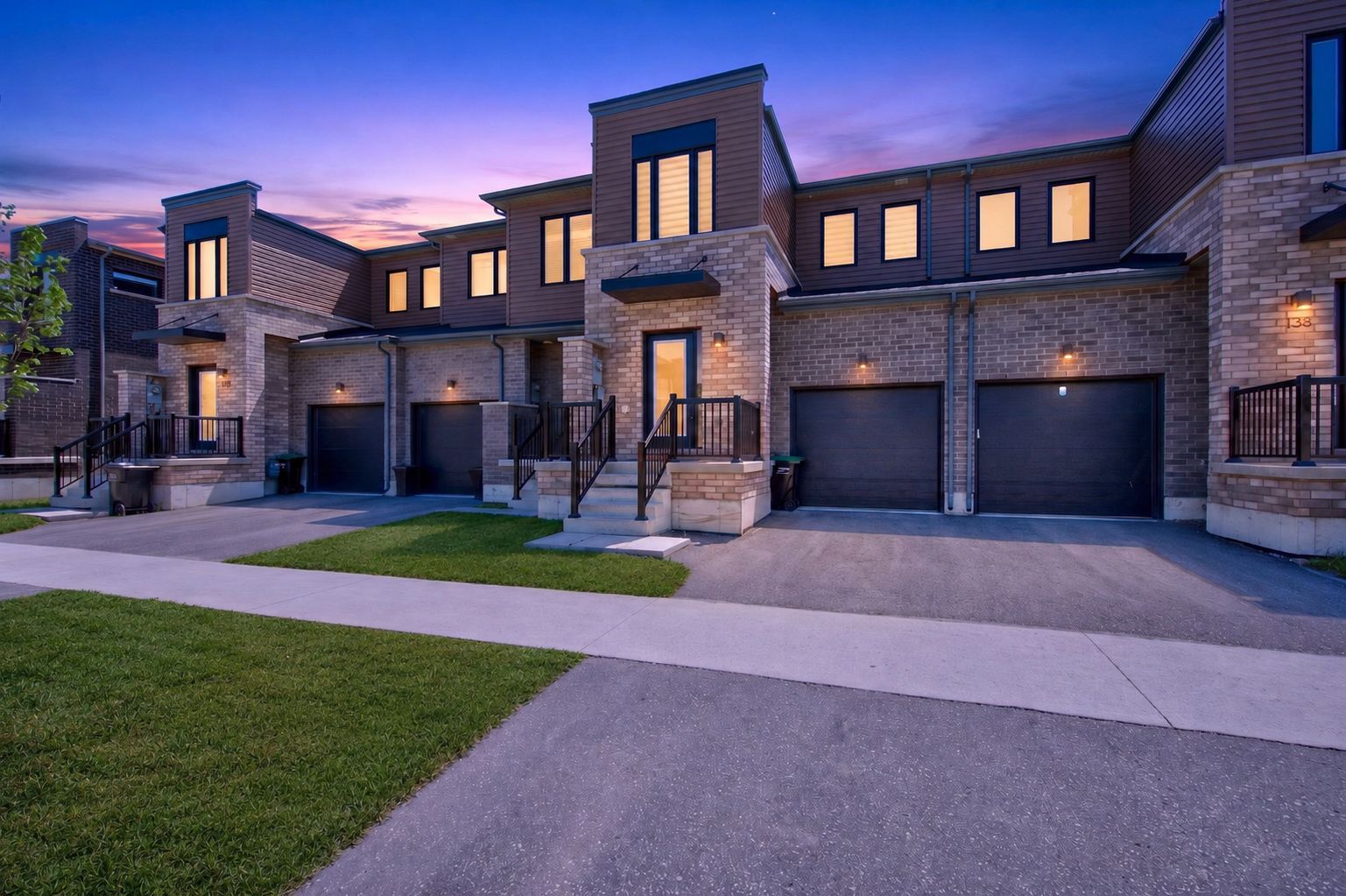 131 Gateland Drive, Barrie, On L9j 0m8