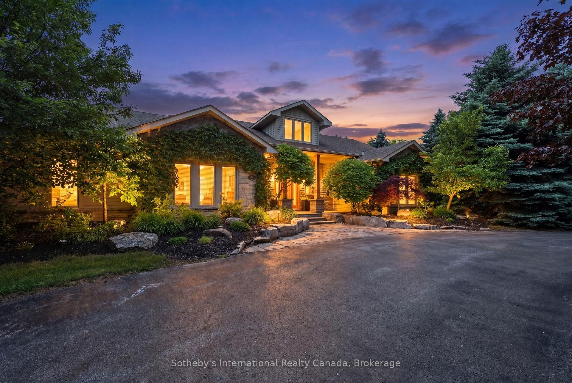 2 Evergreen Road, Collingwood, On L9y 5a8