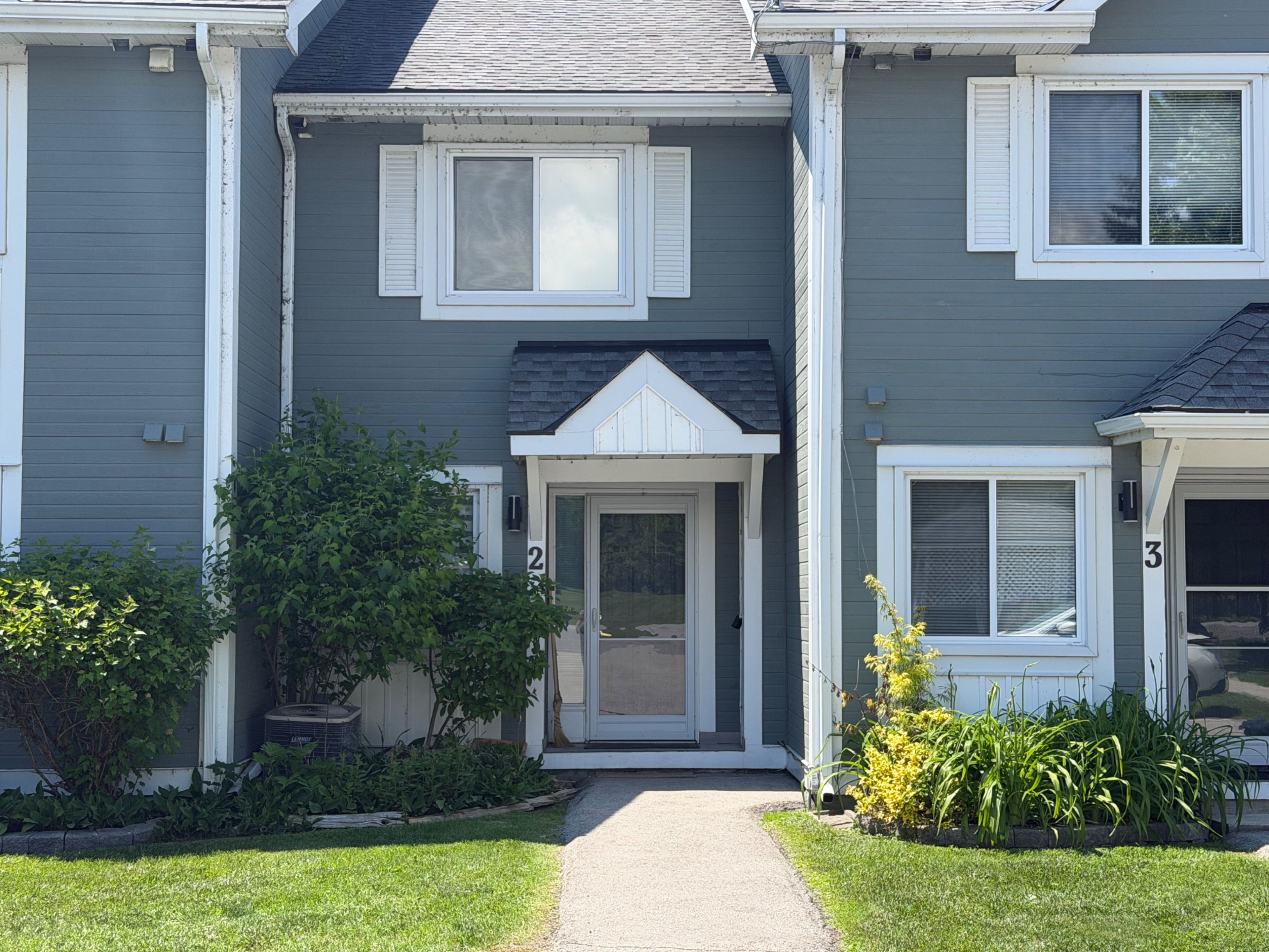 2 Laguna Parkway 2, Ramara, On L0k 1b0