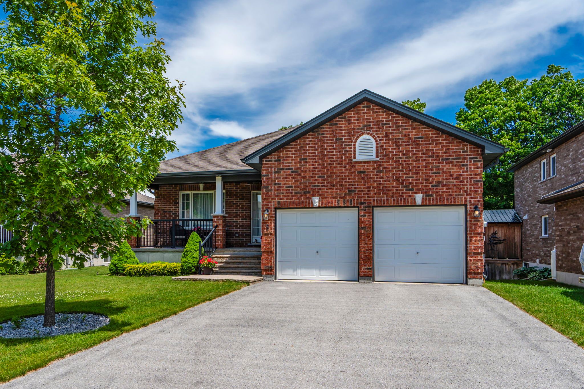 5 Sheppard Drive, Tay, On L0k 2a0