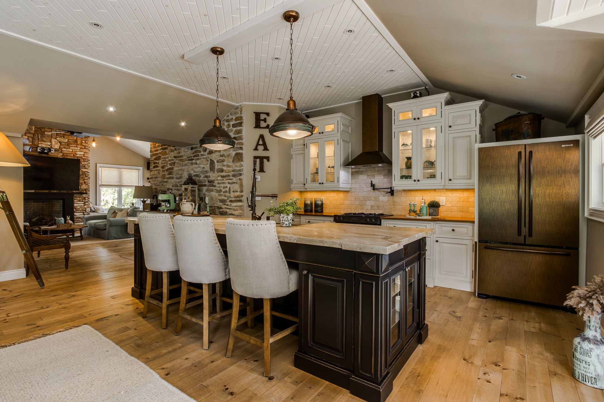 40 Polish Avenue, Penetanguishene, On L9m 1w7
