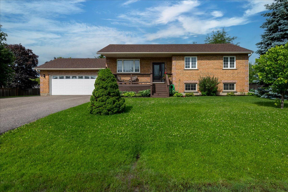 4 Templeton Drive, Clearview, On L0m 1n0
