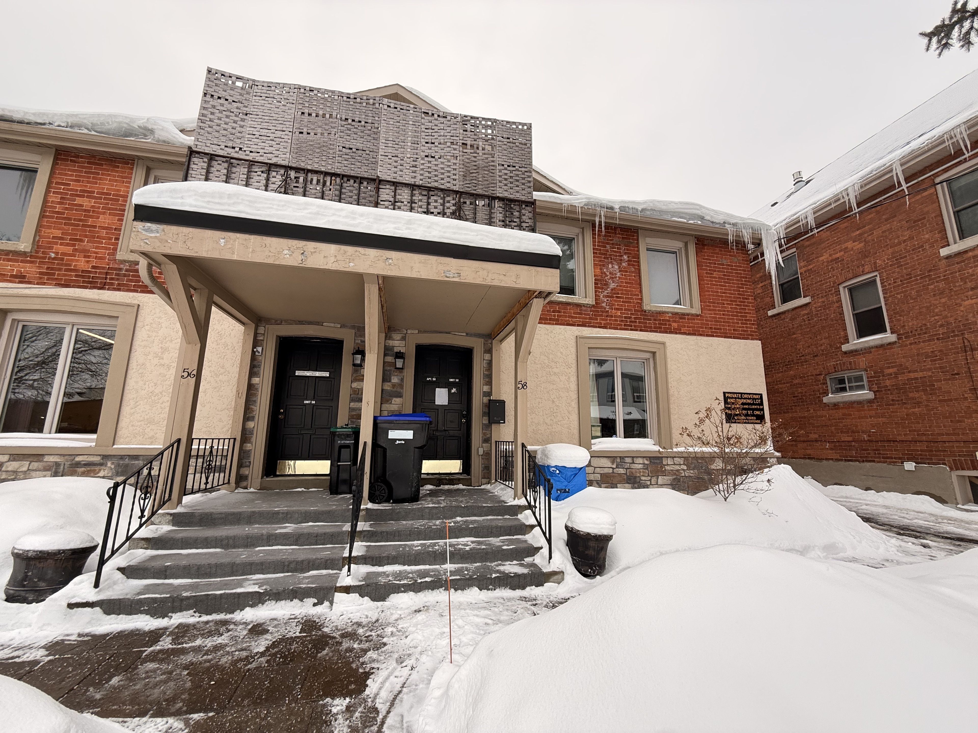 58 Mary Street Low, Barrie, On L4n 1t1