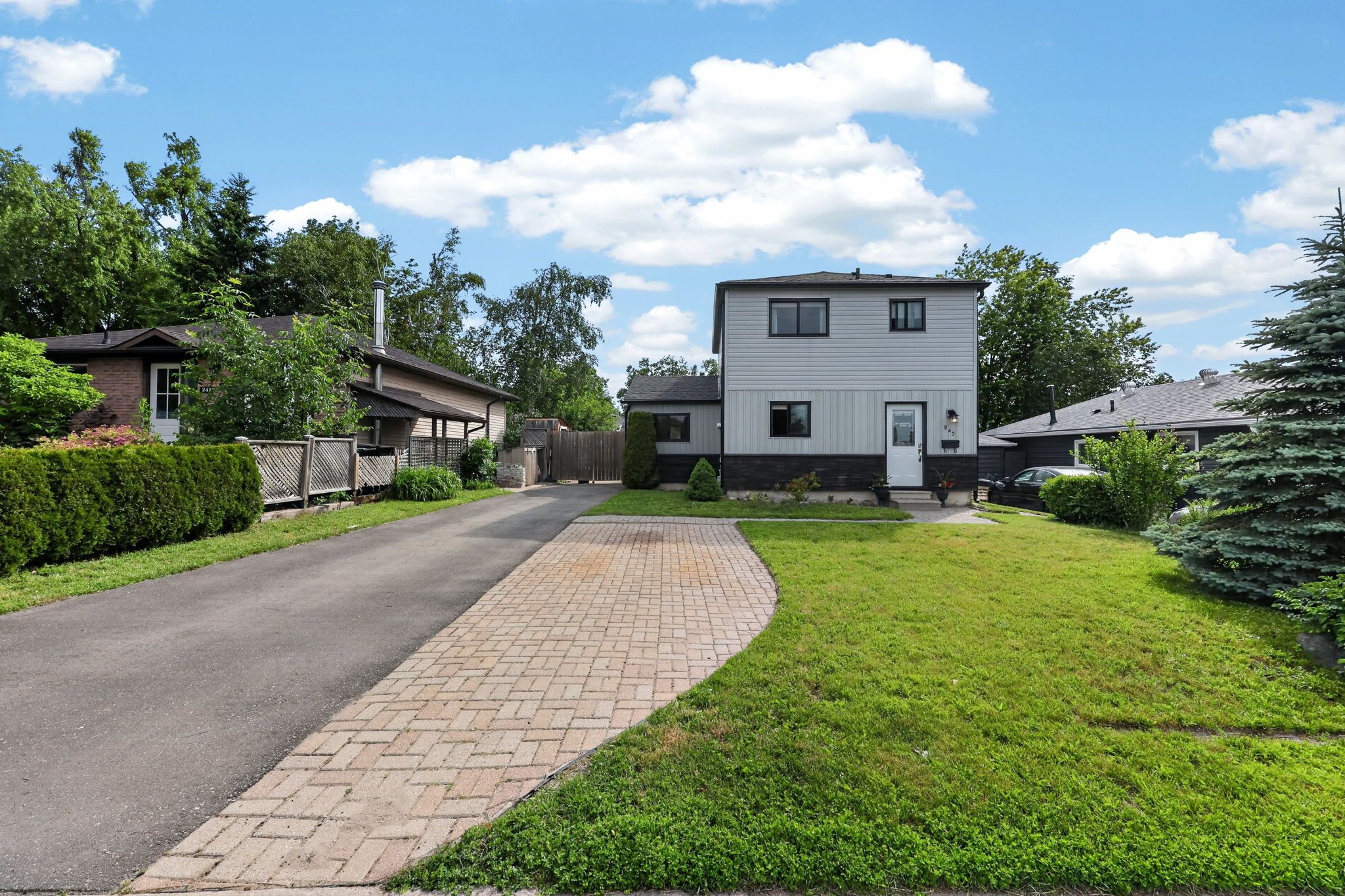243 Letitia Street, Barrie, On L4n 4y7