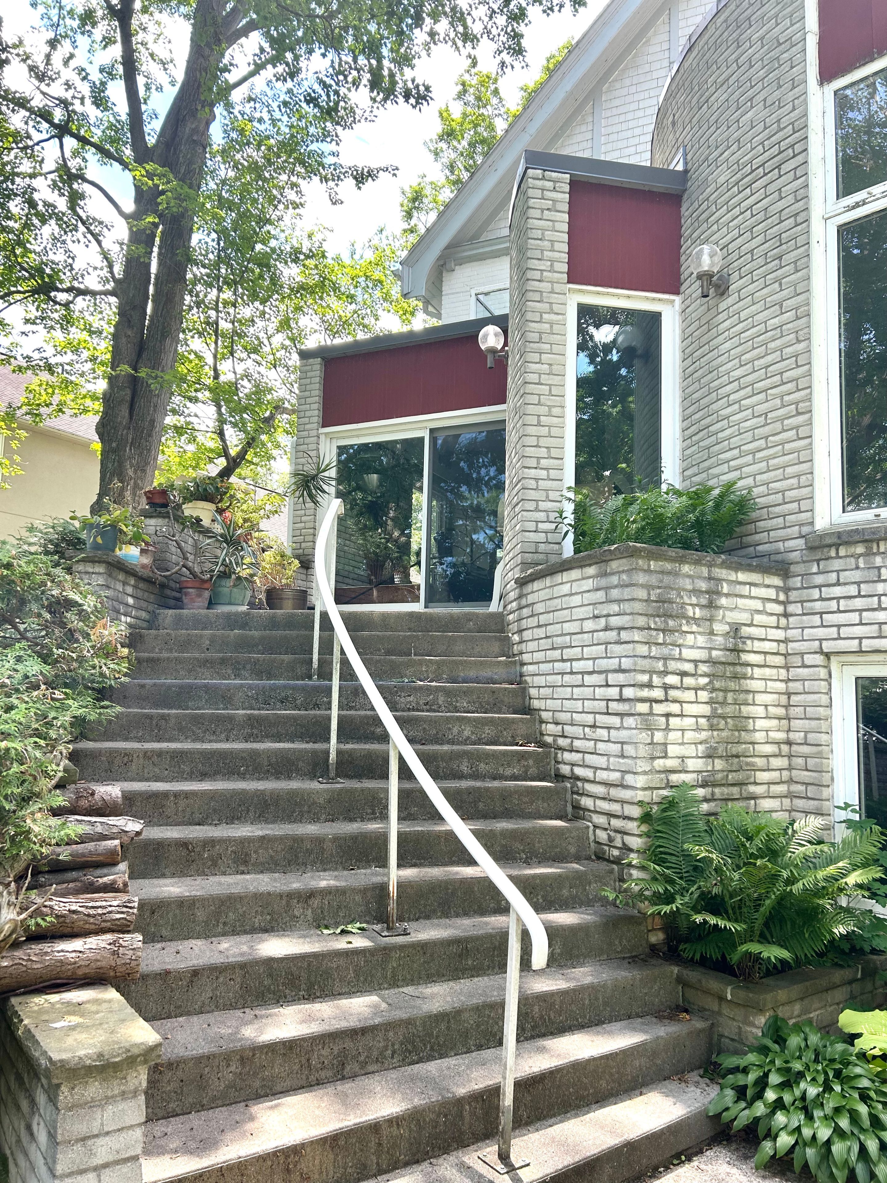 258 Bay Street, Orillia, On L3v 3x1