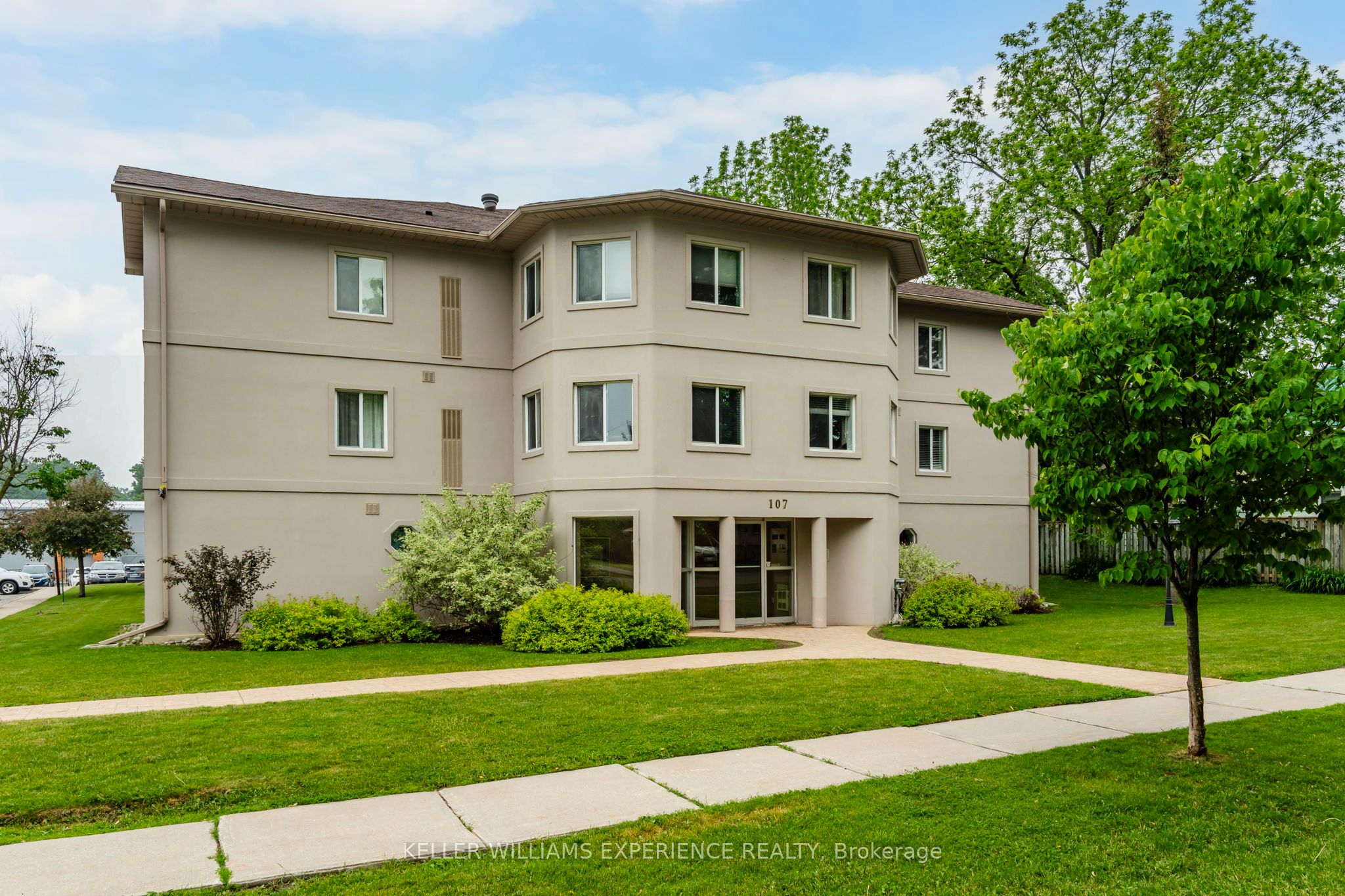 107 Bond Street 208, Orillia, On L3v 1j7